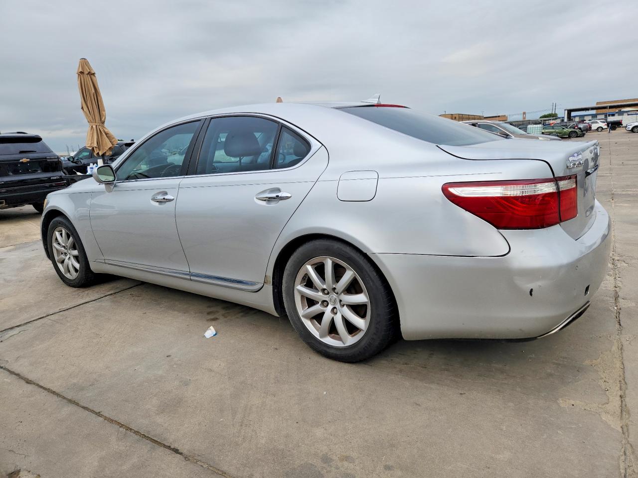 2007 Lexus Ls 460 Silver vin: JTHBL46F075029397