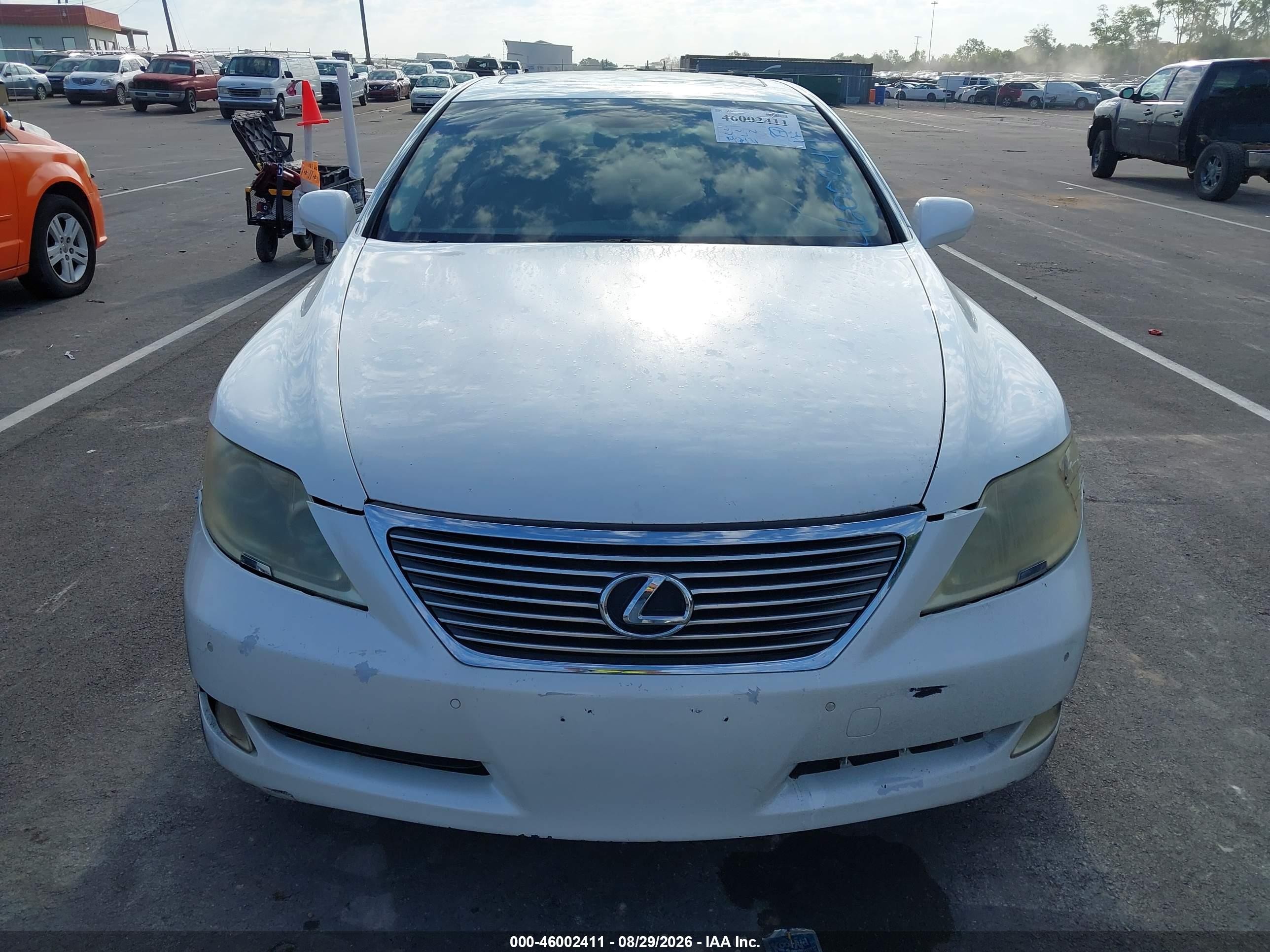 2007 Lexus Ls 460   Белый vin: JTHBL46F075033742