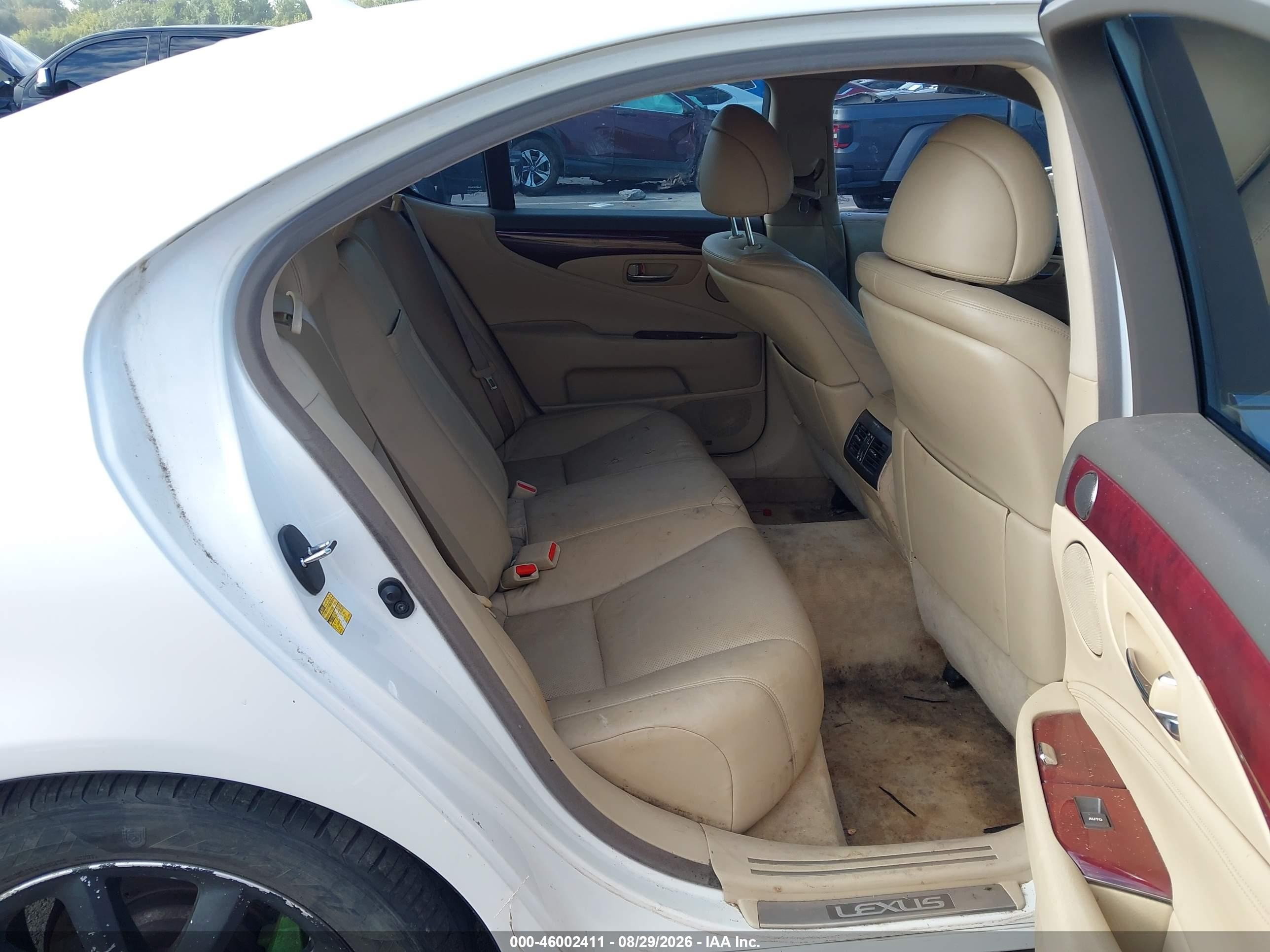 2007 Lexus Ls 460   Белый vin: JTHBL46F075033742