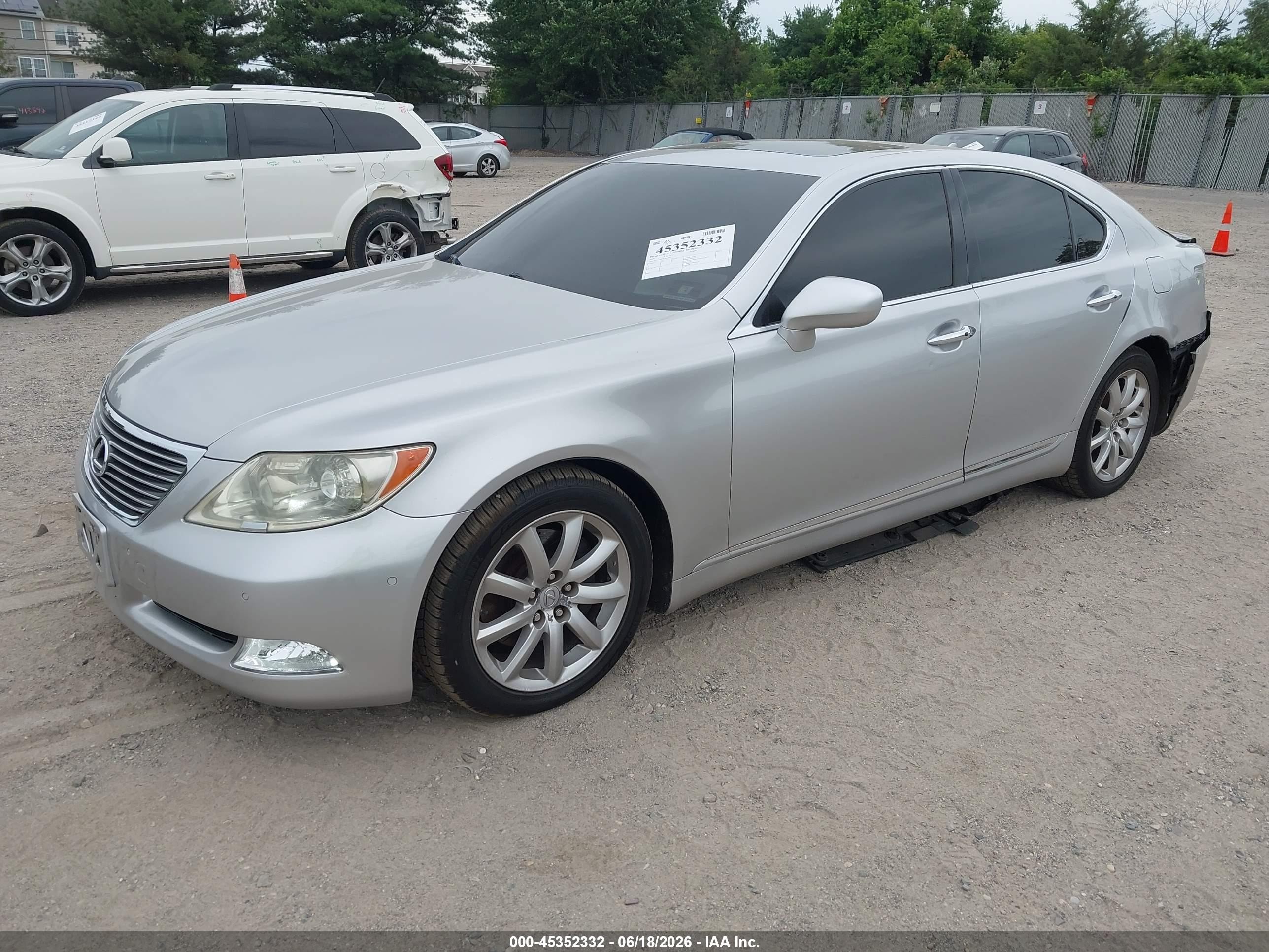 2008 Lexus Ls 460   Silver vin: JTHBL46F085062966
