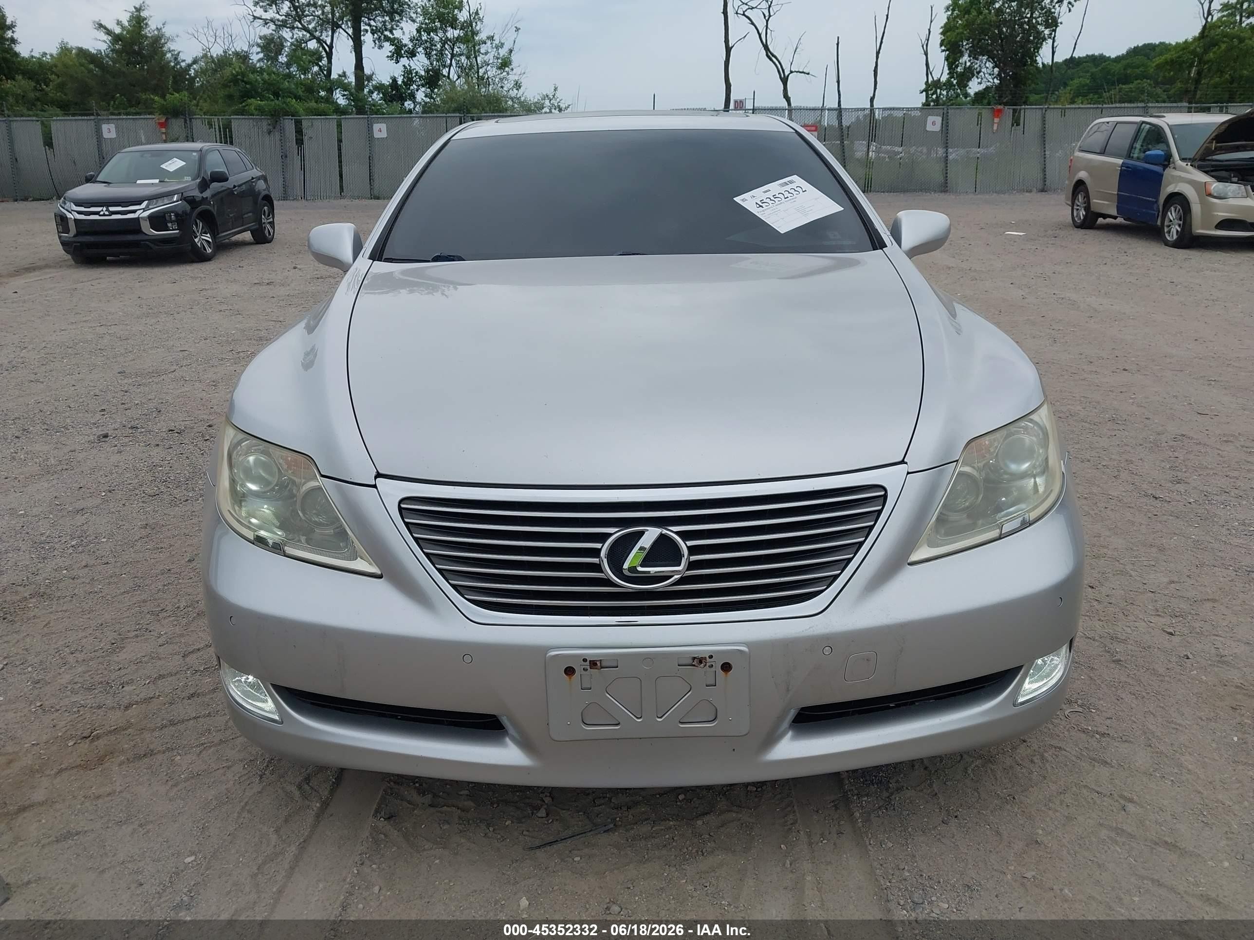 2008 Lexus Ls 460   Silver vin: JTHBL46F085062966