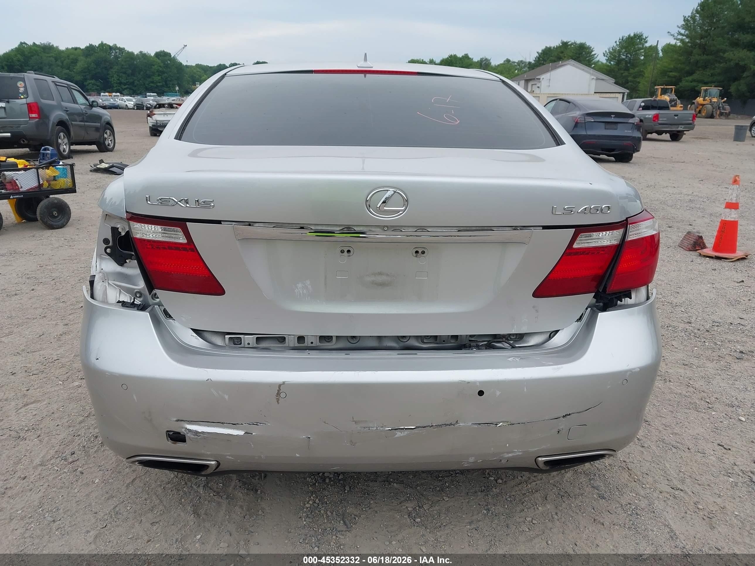 2008 Lexus Ls 460   Silver vin: JTHBL46F085062966