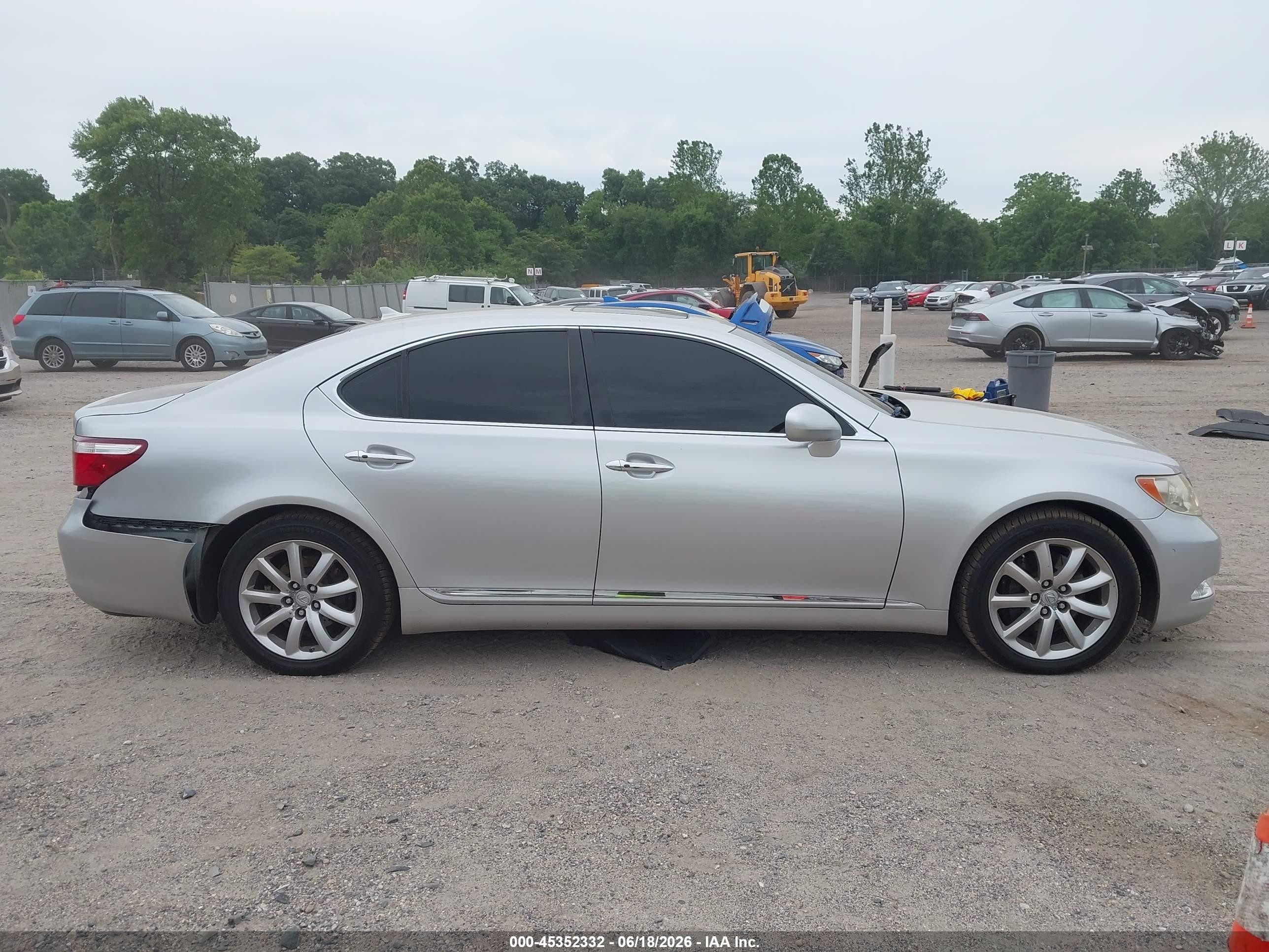 2008 Lexus Ls 460   Silver vin: JTHBL46F085062966