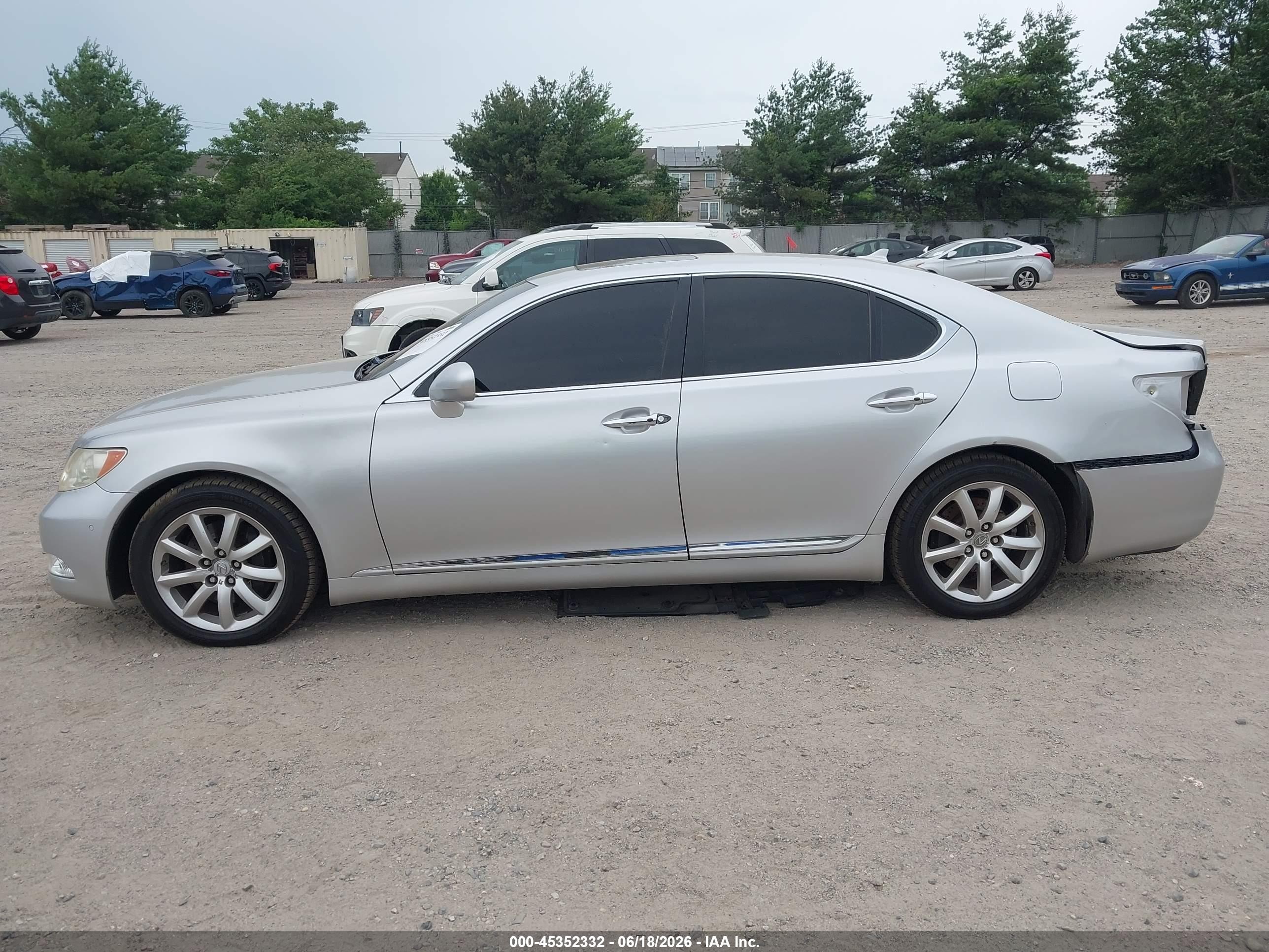 2008 Lexus Ls 460   Silver vin: JTHBL46F085062966
