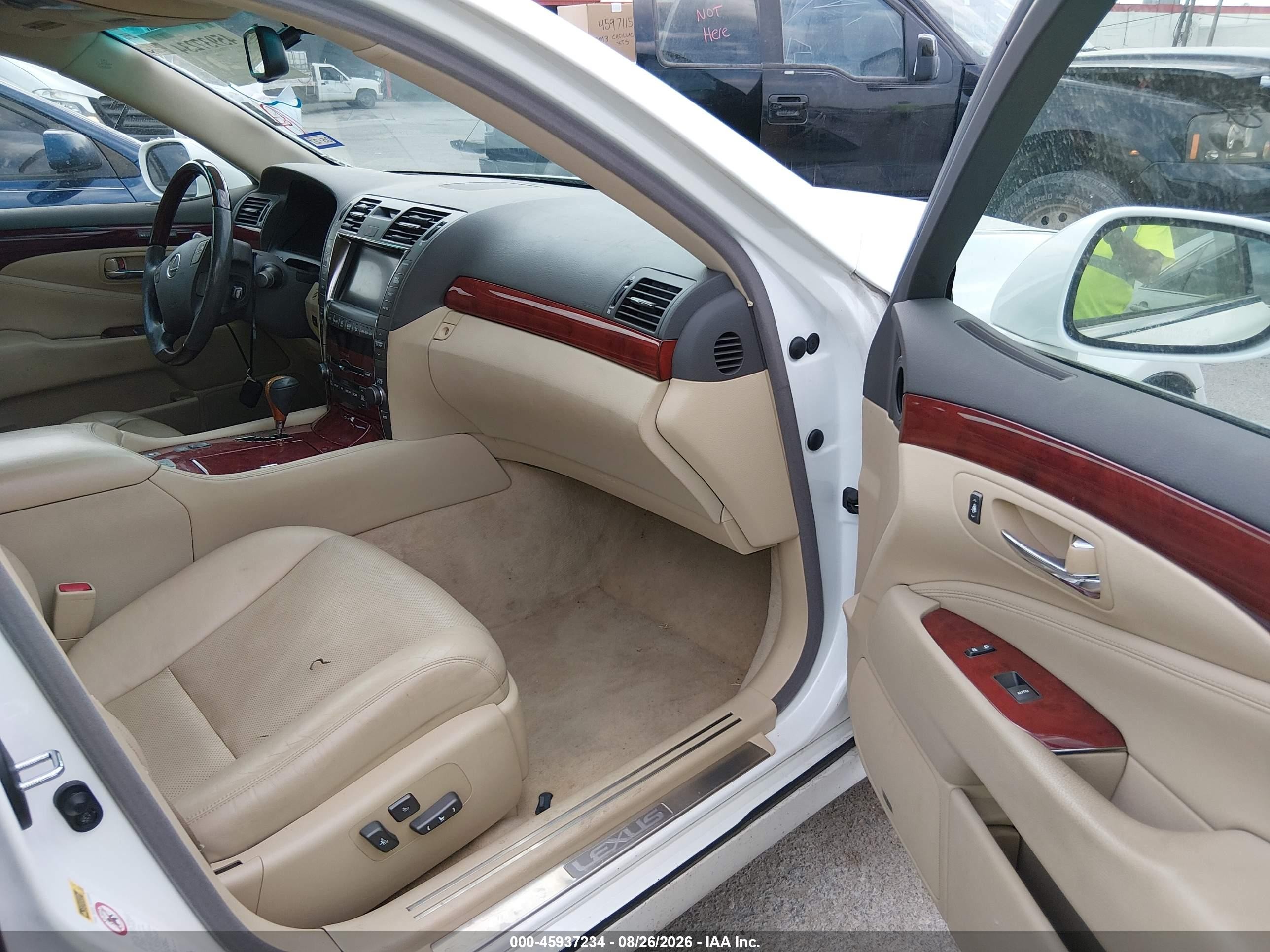 2007 Lexus Ls 460 Cream vin: JTHBL46F175042532