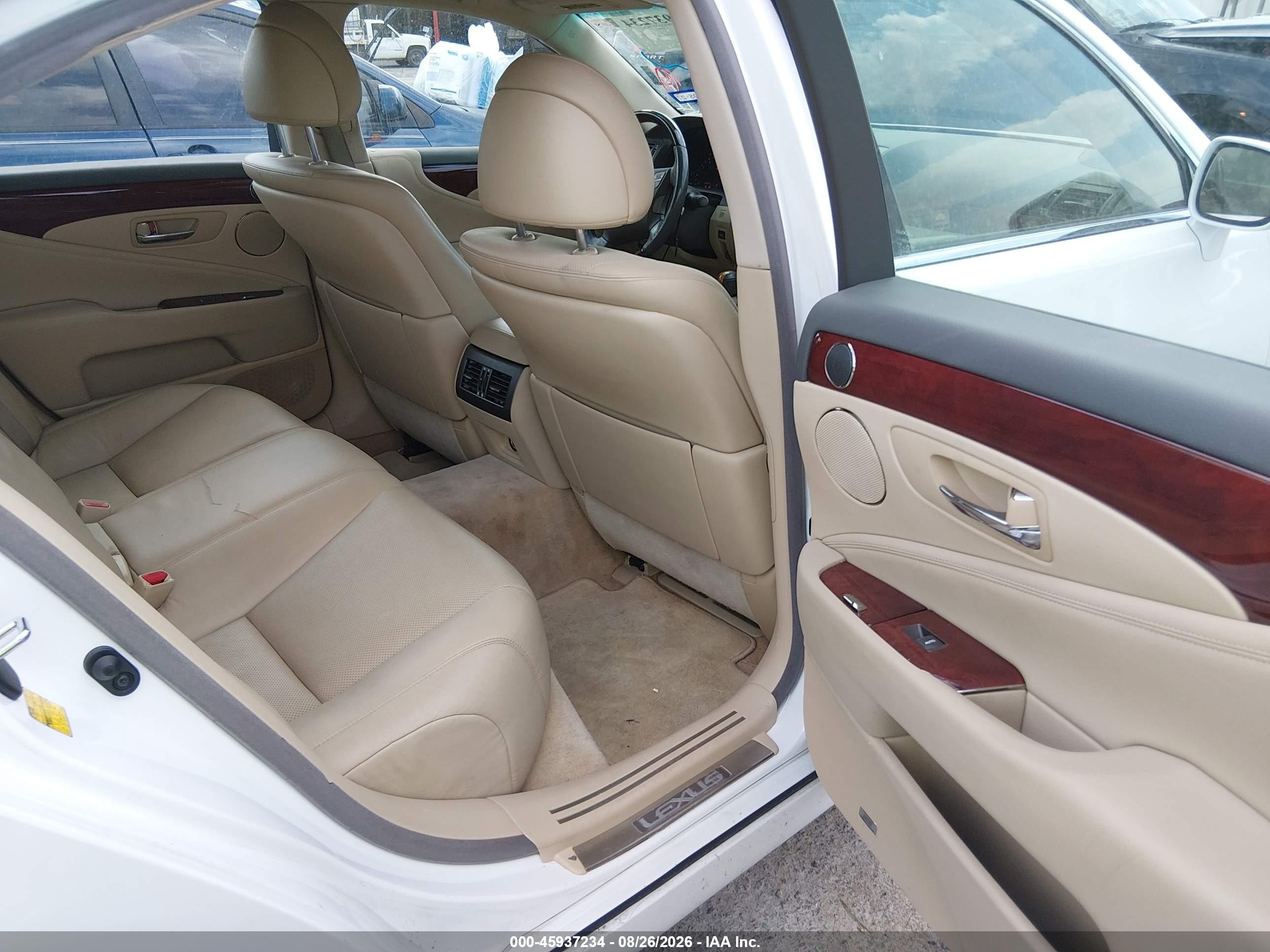 2007 Lexus Ls 460 Cream vin: JTHBL46F175042532
