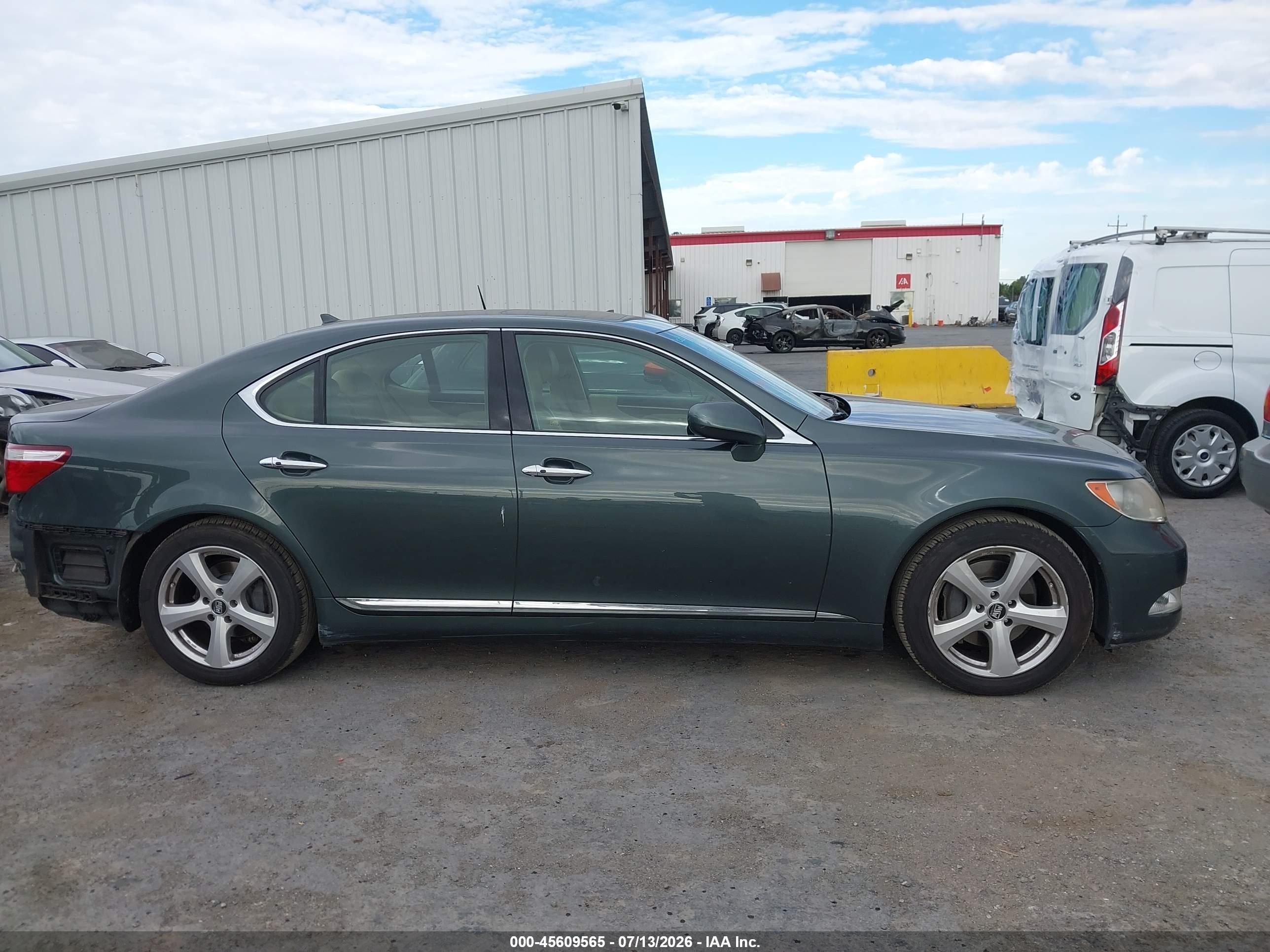 2007 Lexus Ls 460   Green vin: JTHBL46F175045625