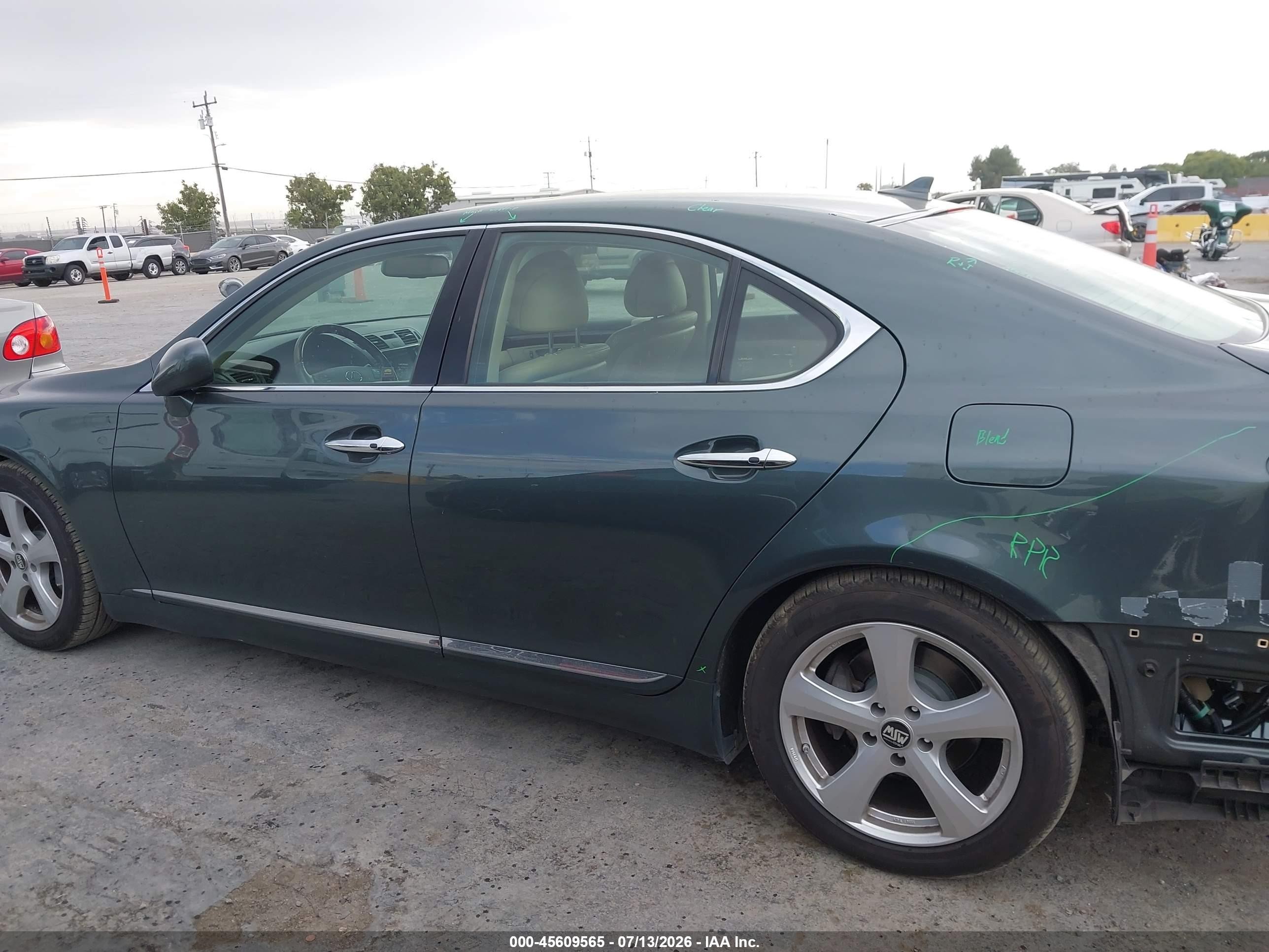 2007 Lexus Ls 460   Green vin: JTHBL46F175045625