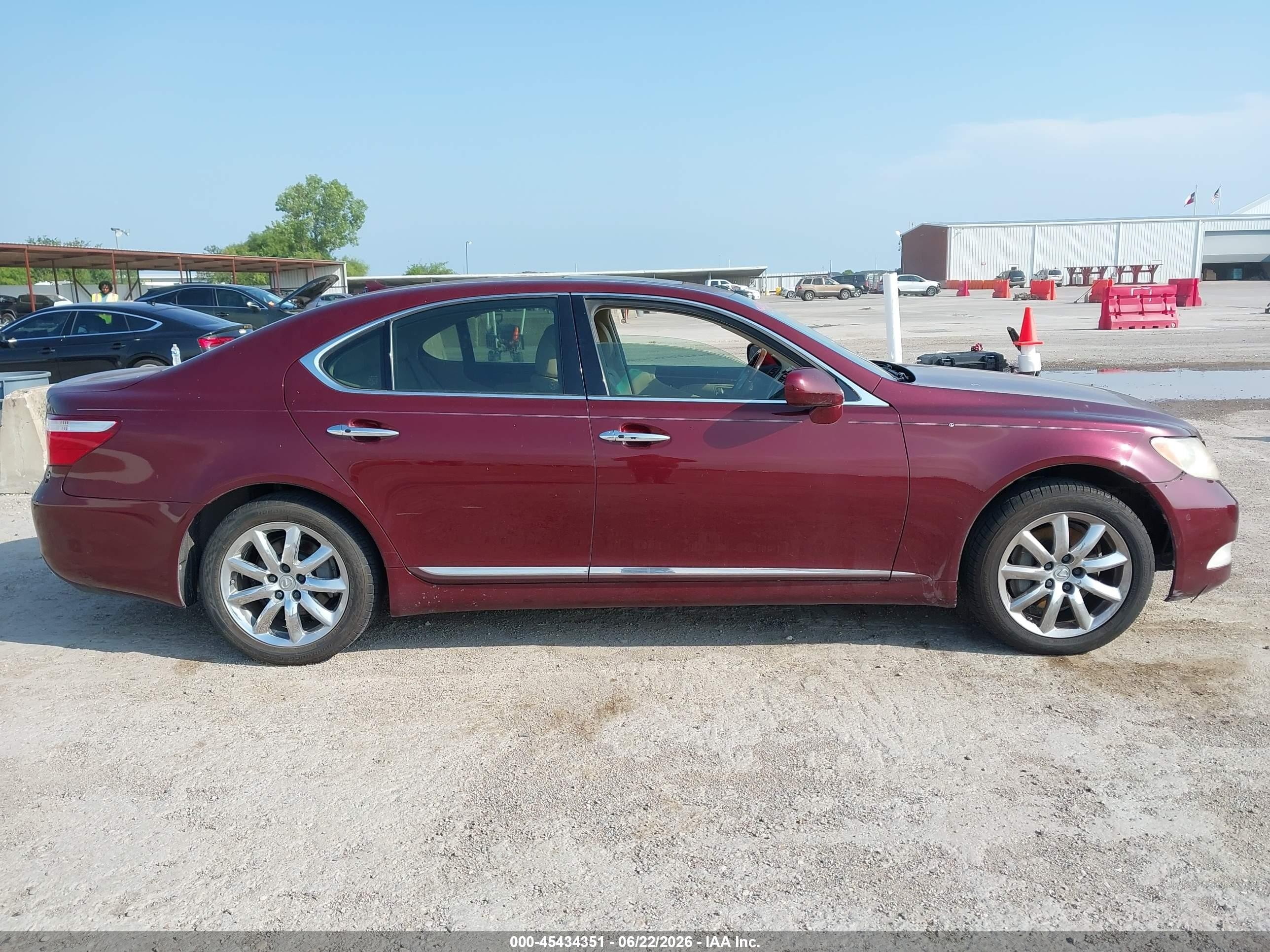 2008 Lexus Ls 460   Burgundy vin: JTHBL46F185083342