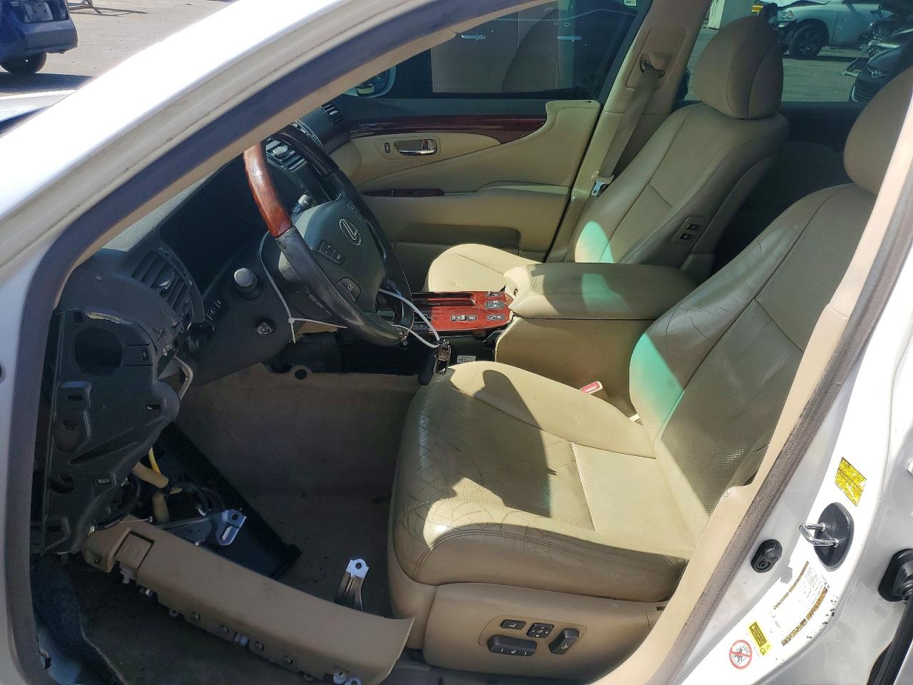 2007 Lexus Ls 460 White vin: JTHBL46F275038599