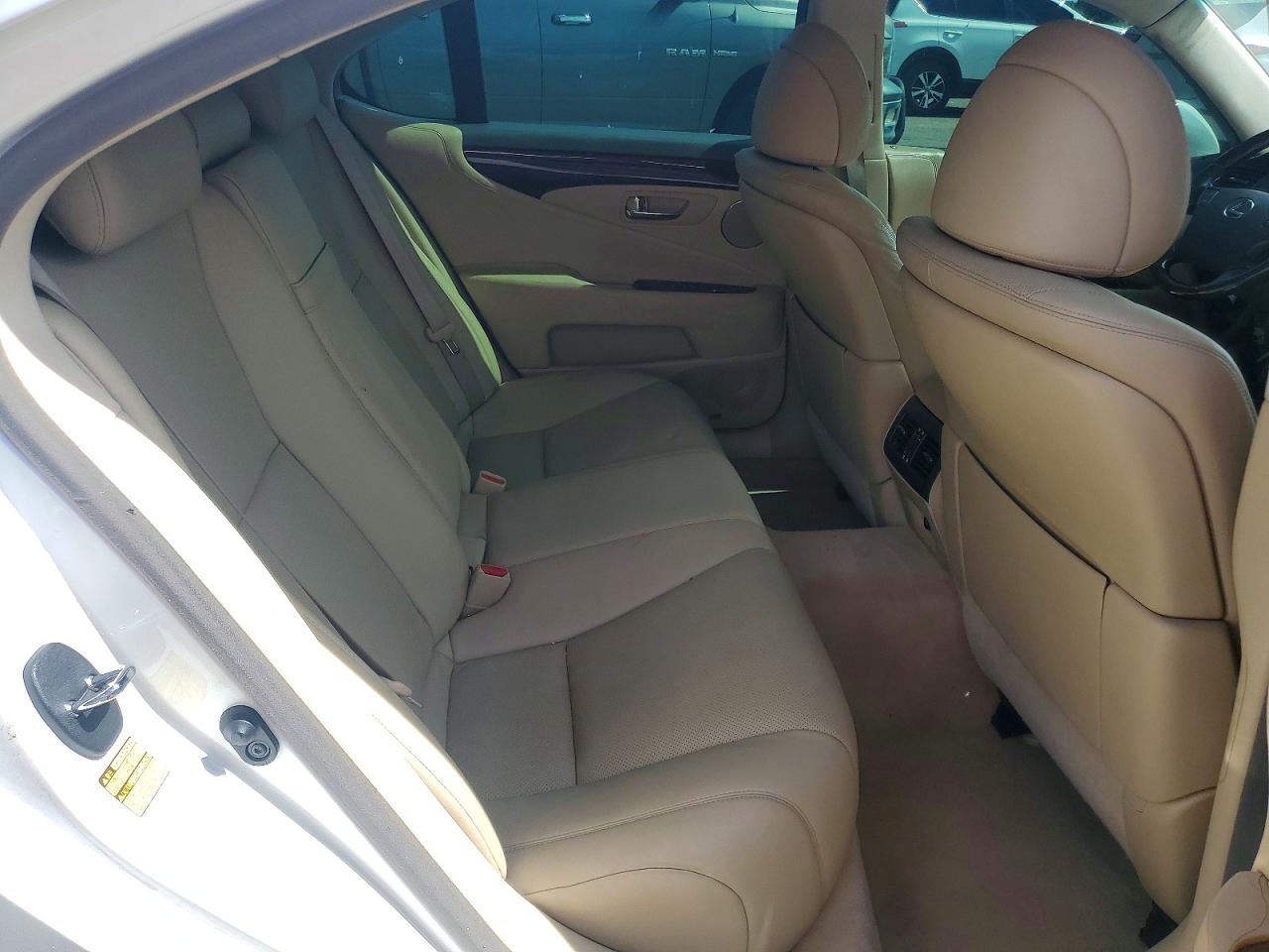 2007 Lexus Ls 460 White vin: JTHBL46F275038599