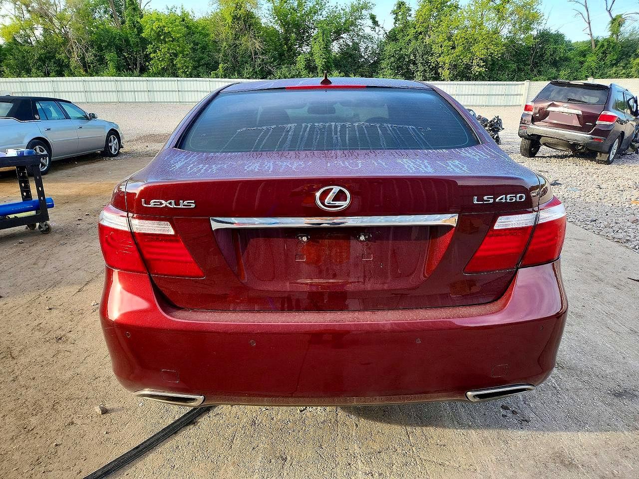 2008 Lexus Ls 460 Maroon vin: JTHBL46F285062628