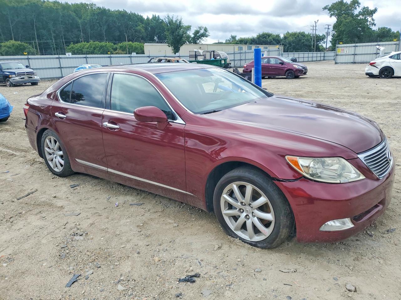 2007 Lexus Ls 460 Burgundy vin: JTHBL46F375006261