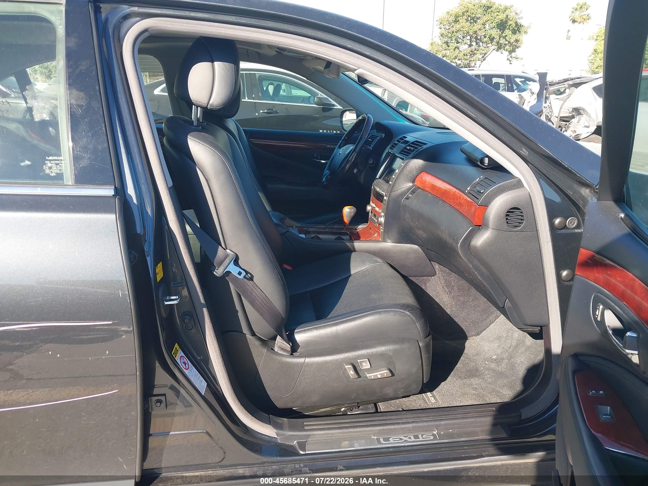 2007 Lexus Ls 460   Black vin: JTHBL46F375043360