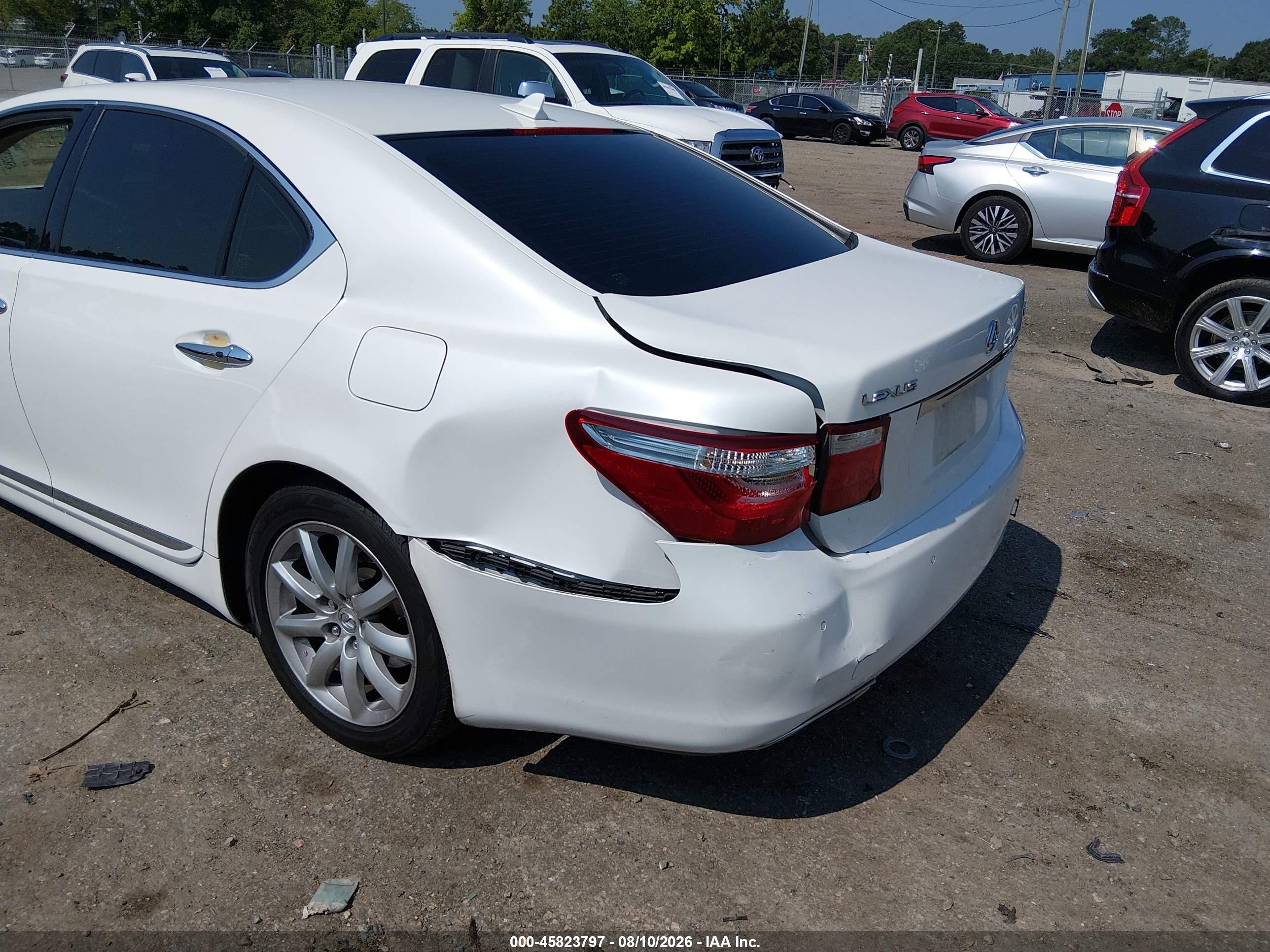 2007 Lexus Ls 460   Белый vin: JTHBL46F375047831