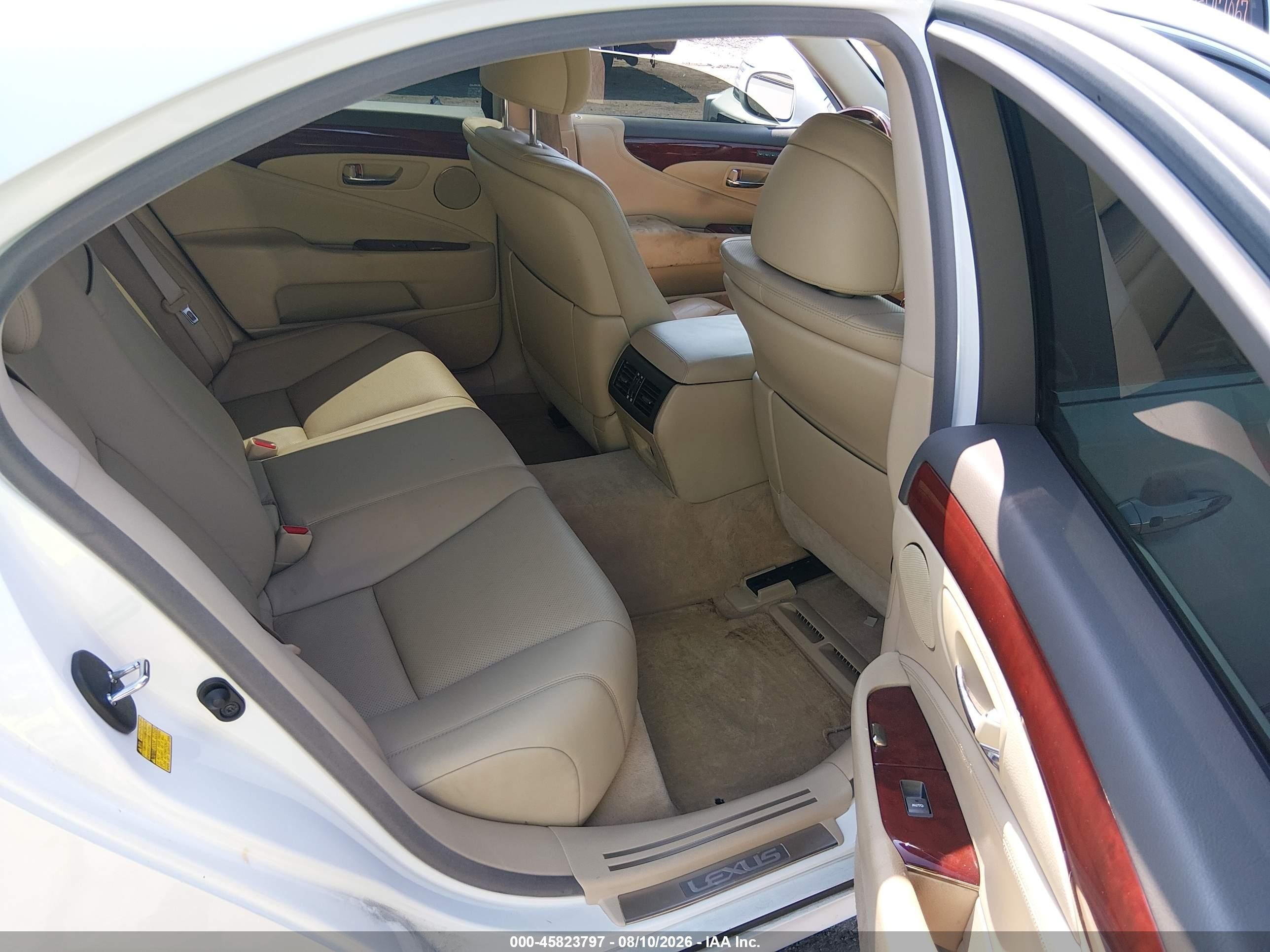 2007 Lexus Ls 460   Белый vin: JTHBL46F375047831