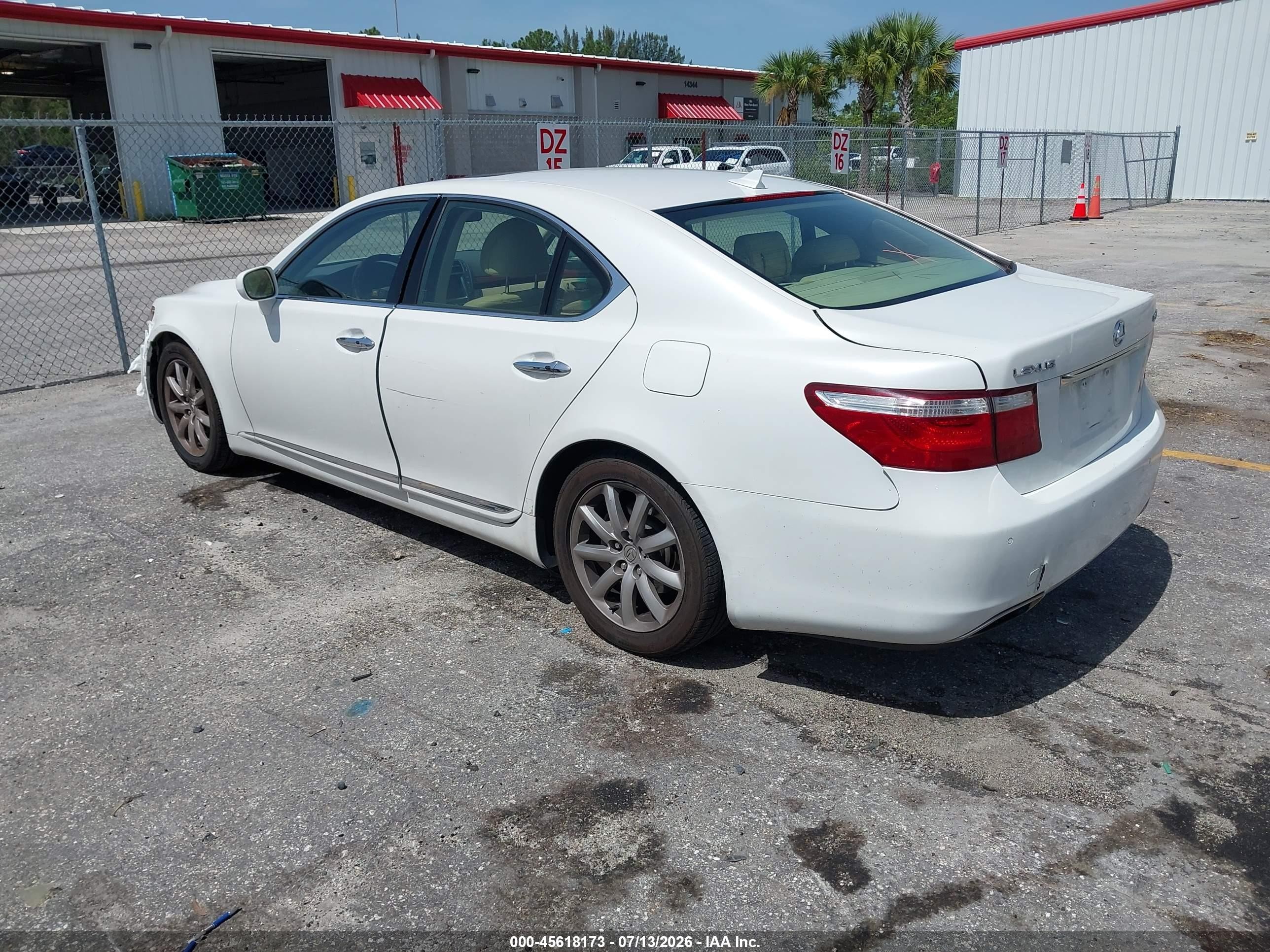 2008 Lexus Ls 460   White vin: JTHBL46F385062878