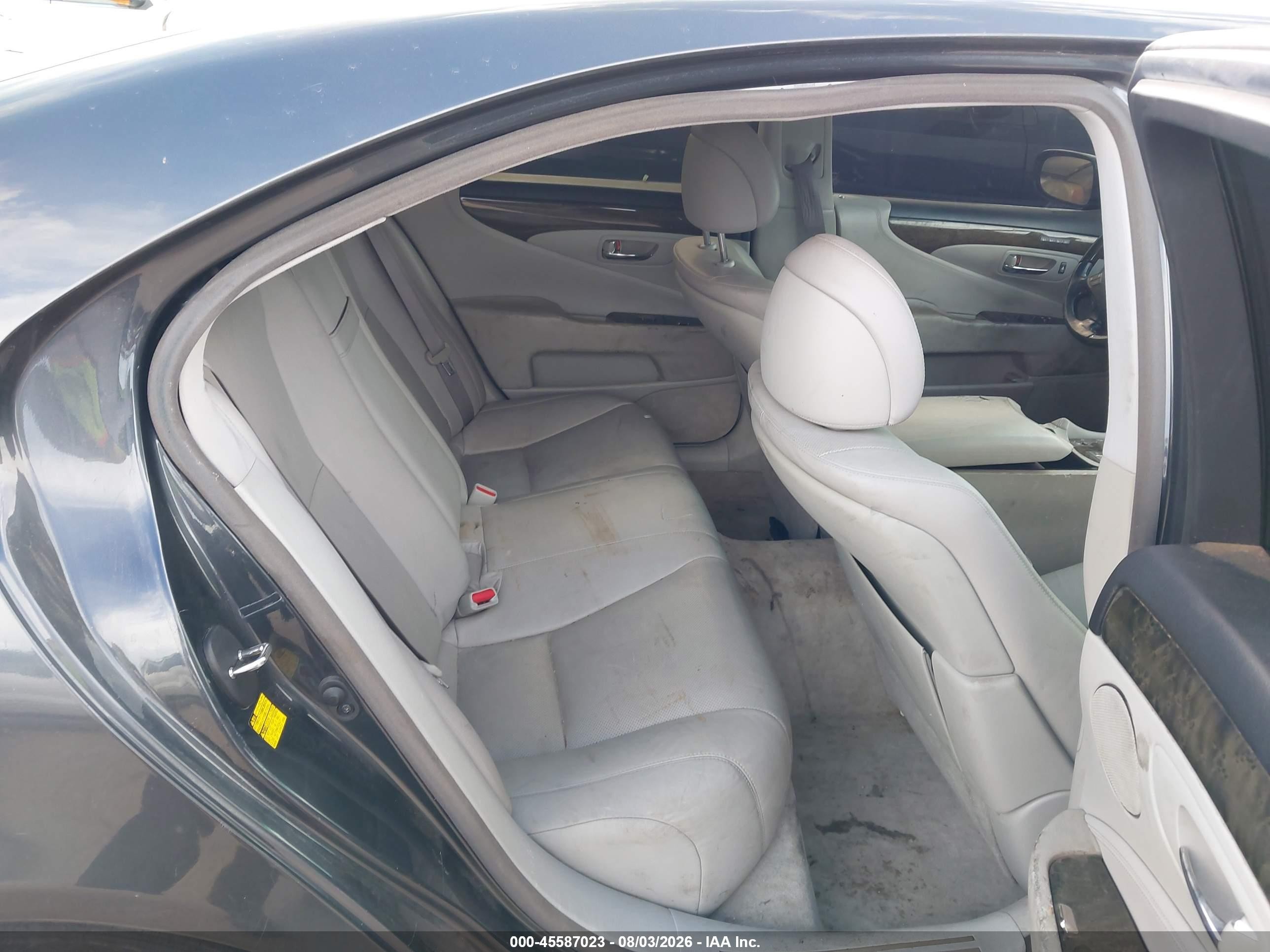 2008 Lexus Ls 460   Black vin: JTHBL46F385072696