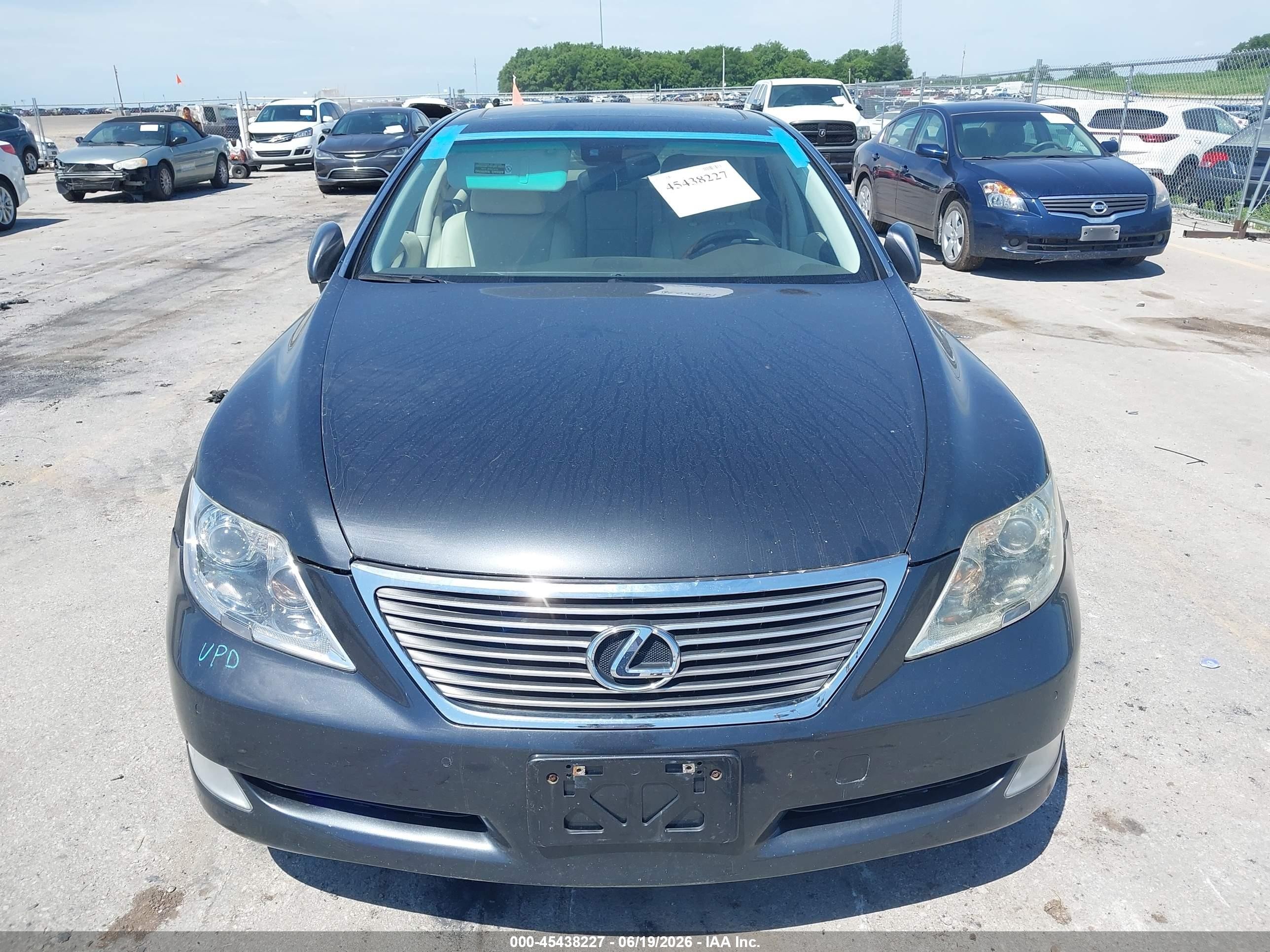 2008 Lexus Ls 460   Gray vin: JTHBL46F385072908
