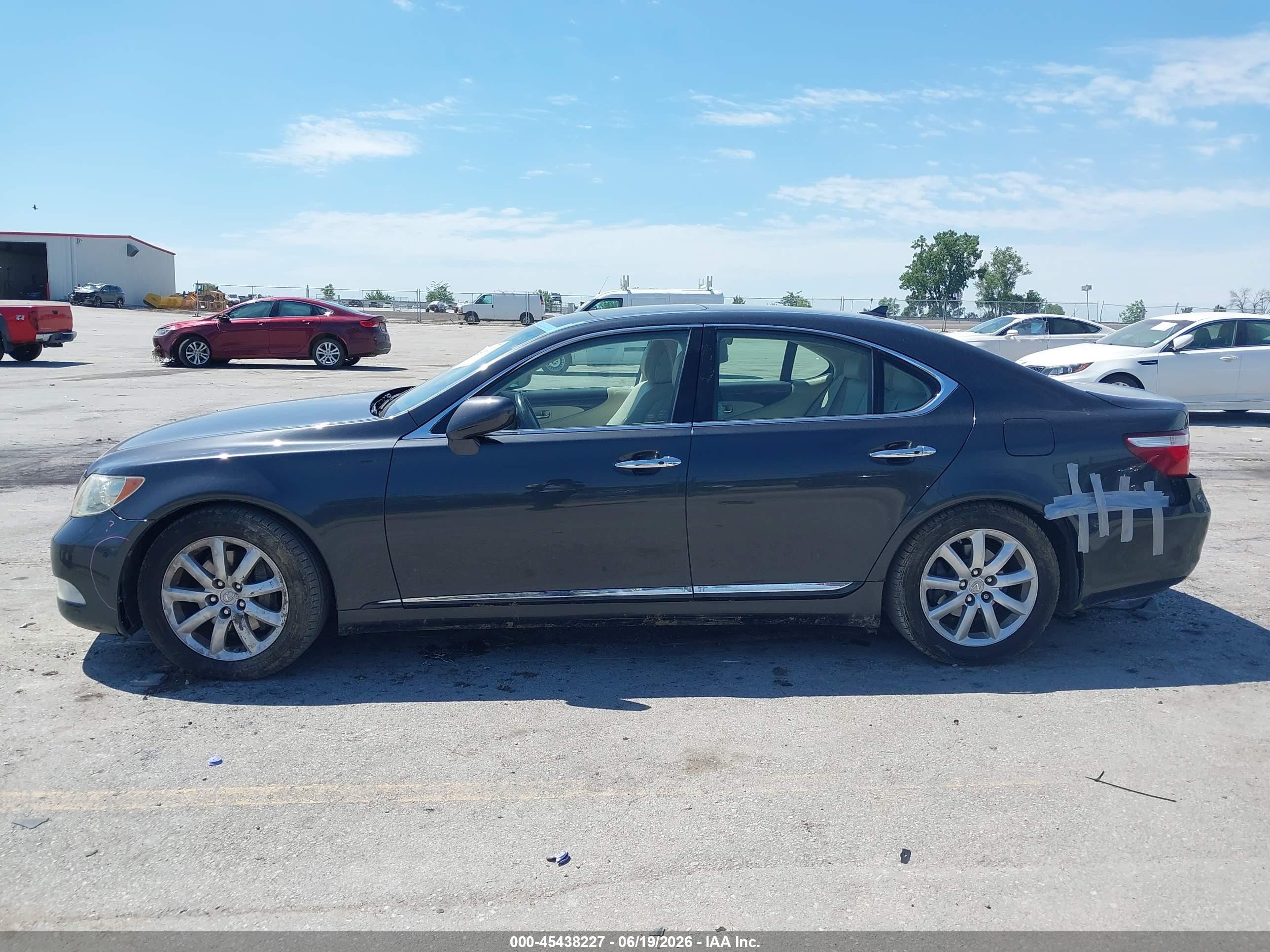2008 Lexus Ls 460   Gray vin: JTHBL46F385072908