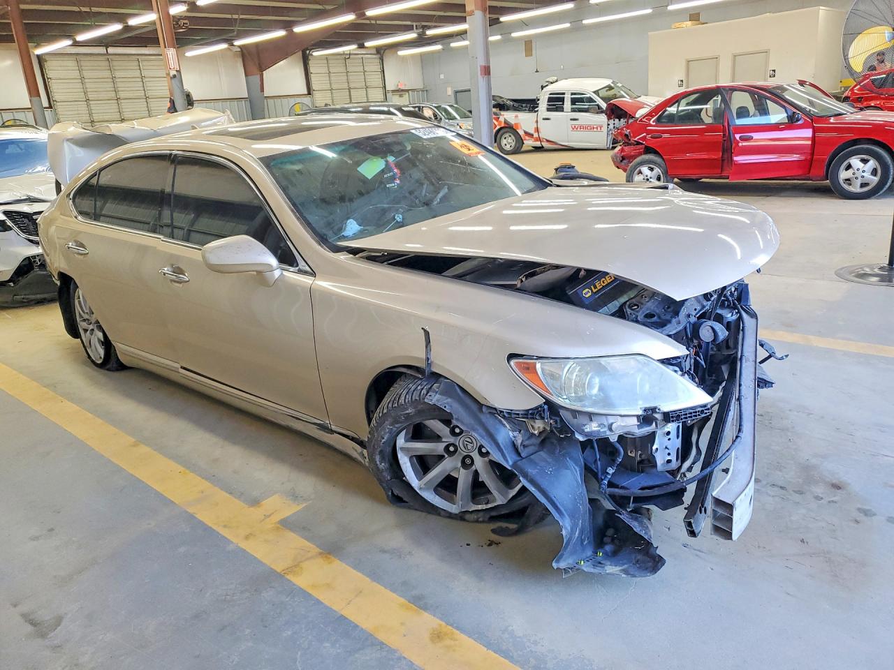 2007 Lexus Ls 460 Beige vin: JTHBL46F475028348