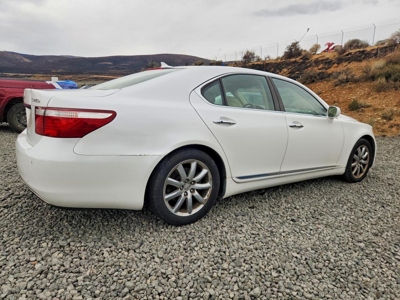 2008 Lexus Ls 460 White vin: JTHBL46F485056670