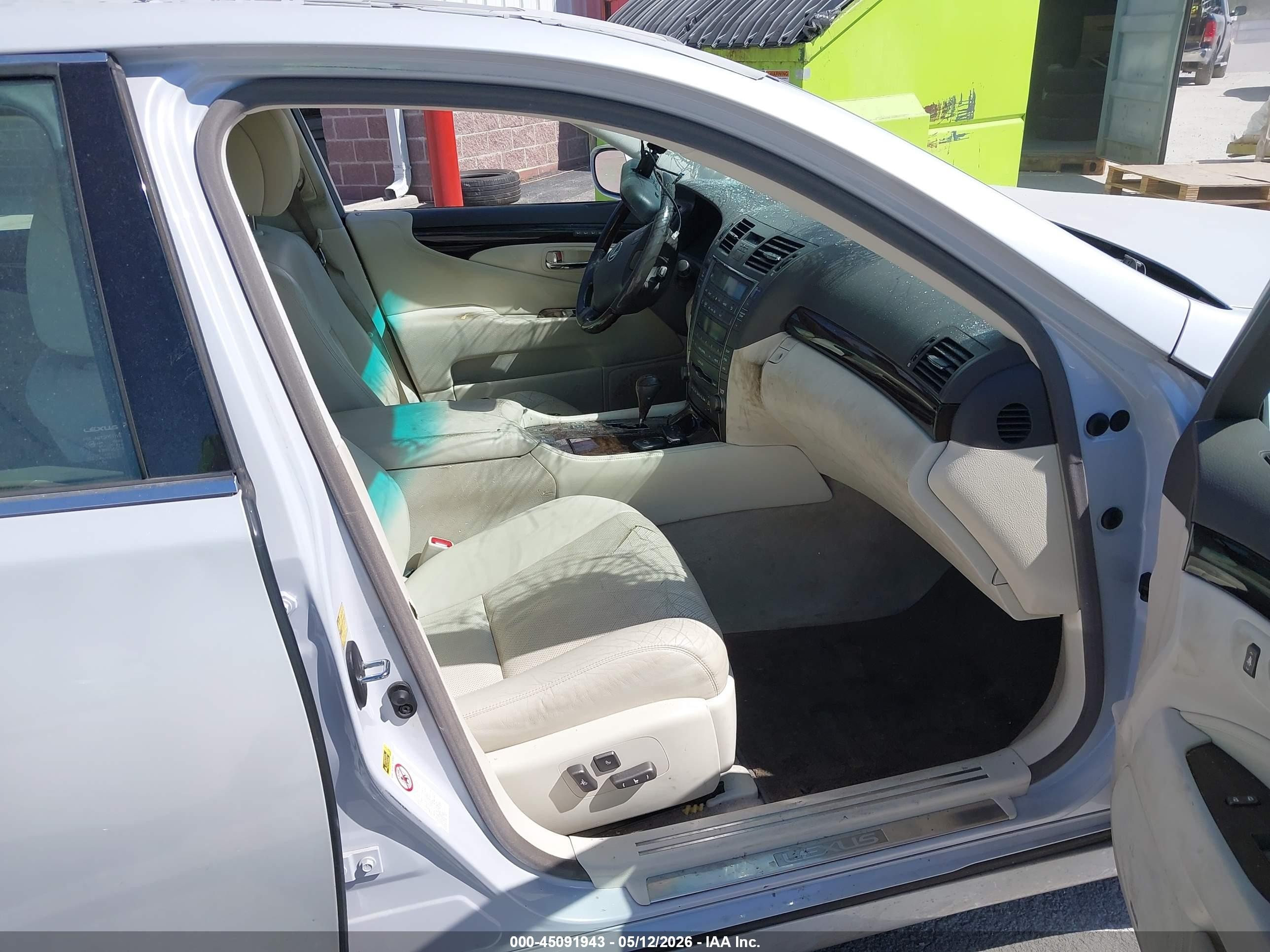 2008 Lexus Ls 460   Серебряный vin: JTHBL46F485075154