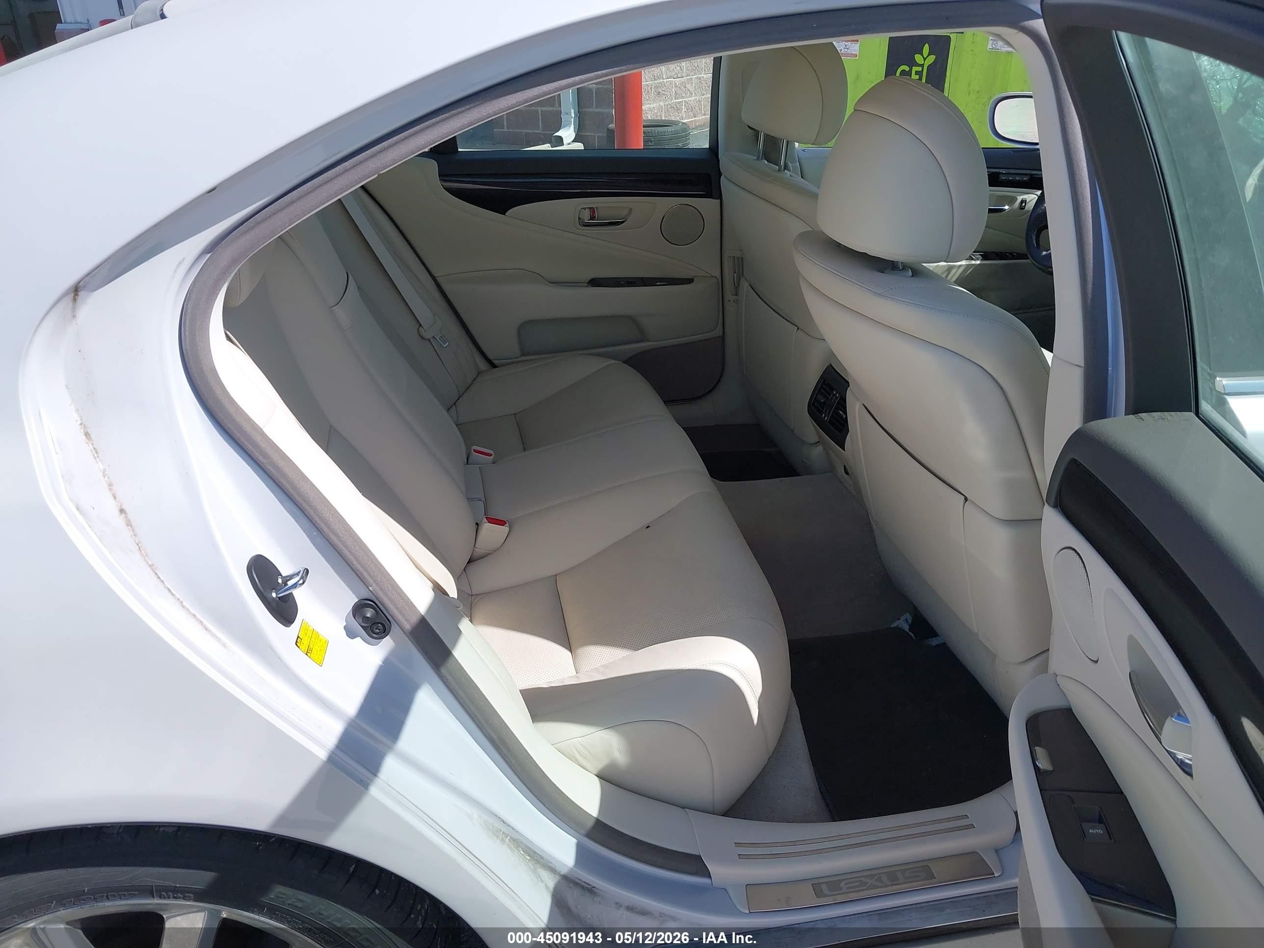 2008 Lexus Ls 460   Серебряный vin: JTHBL46F485075154