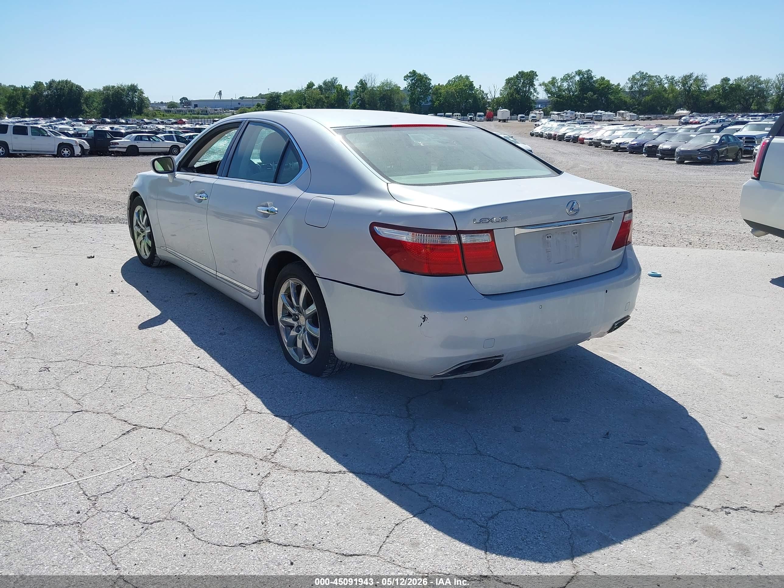 2008 Lexus Ls 460   Серебряный vin: JTHBL46F485075154