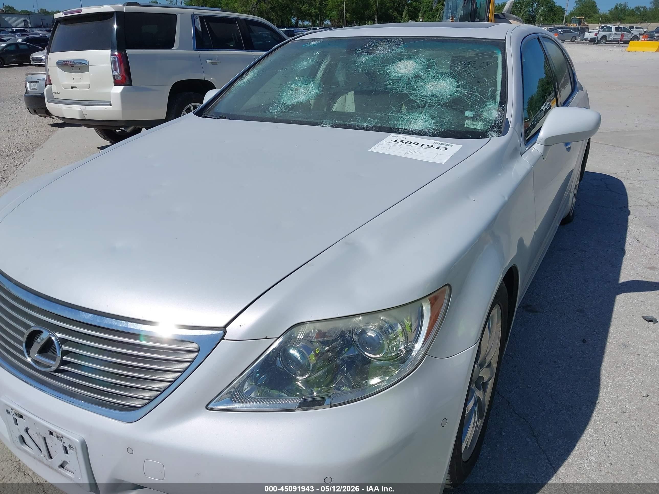 2008 Lexus Ls 460   Серебряный vin: JTHBL46F485075154