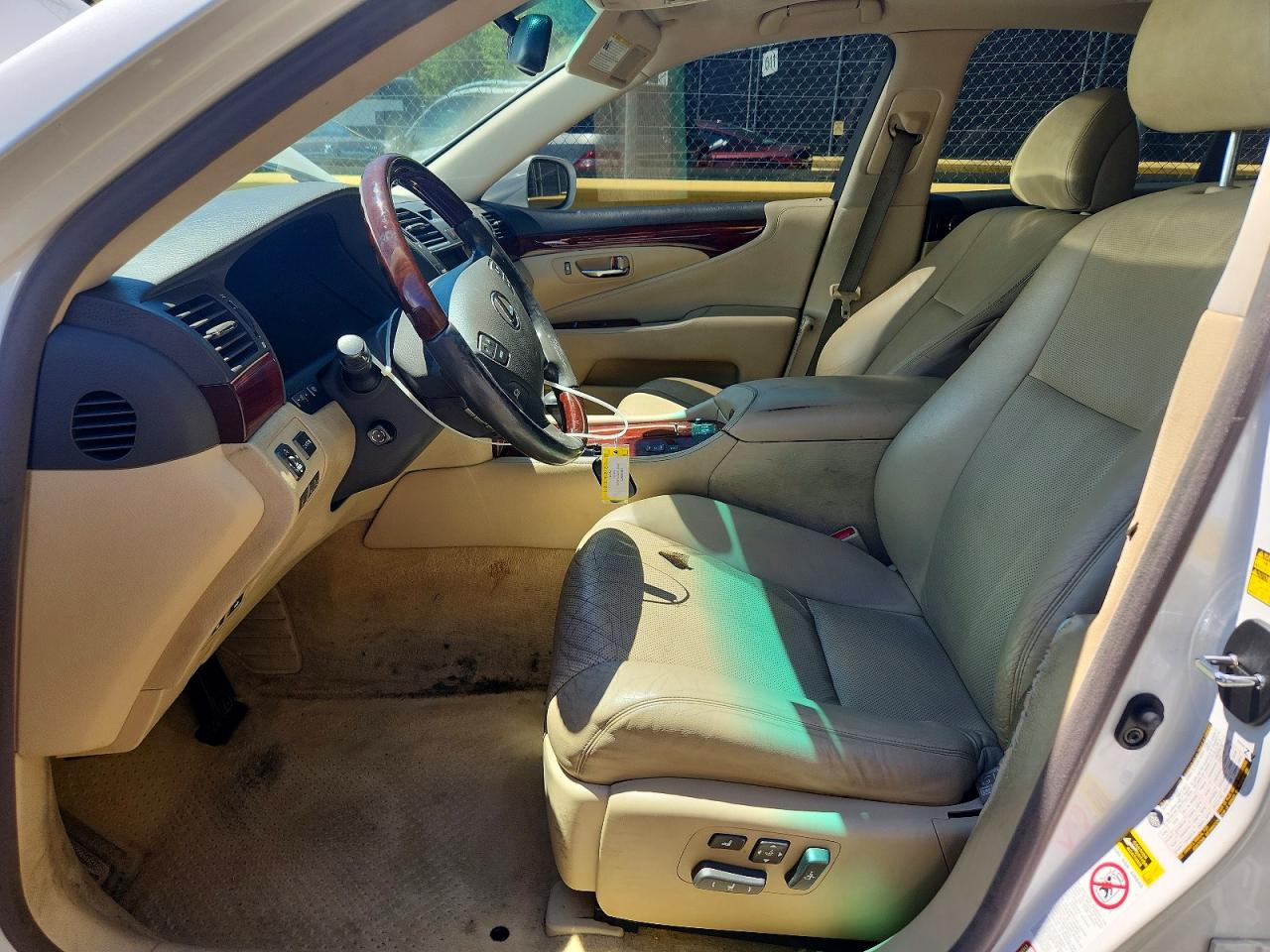 2007 Lexus Ls 460 White vin: JTHBL46F575039312