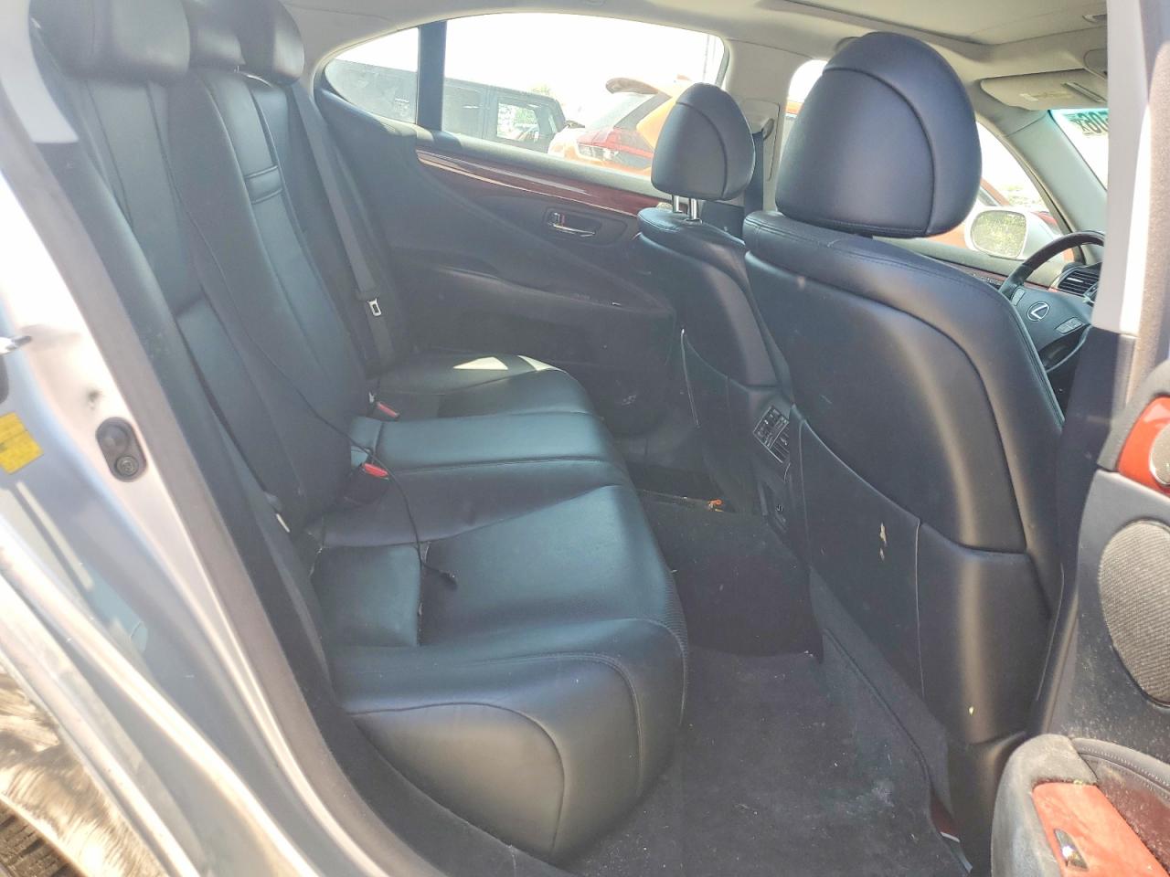 2007 Lexus Ls 460 Silver vin: JTHBL46F575040394