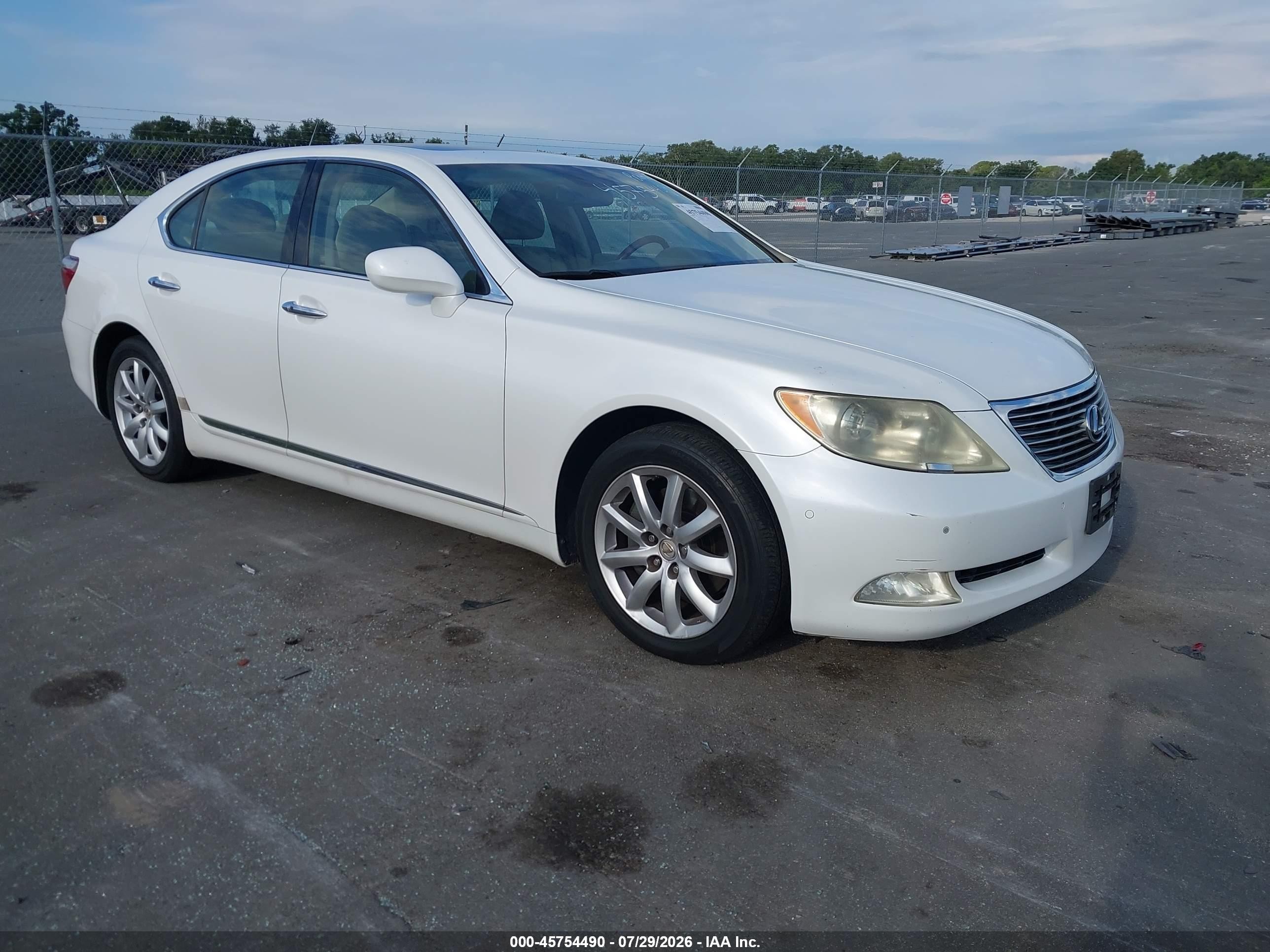 2008 Lexus Ls 460   White vin: JTHBL46F585068424