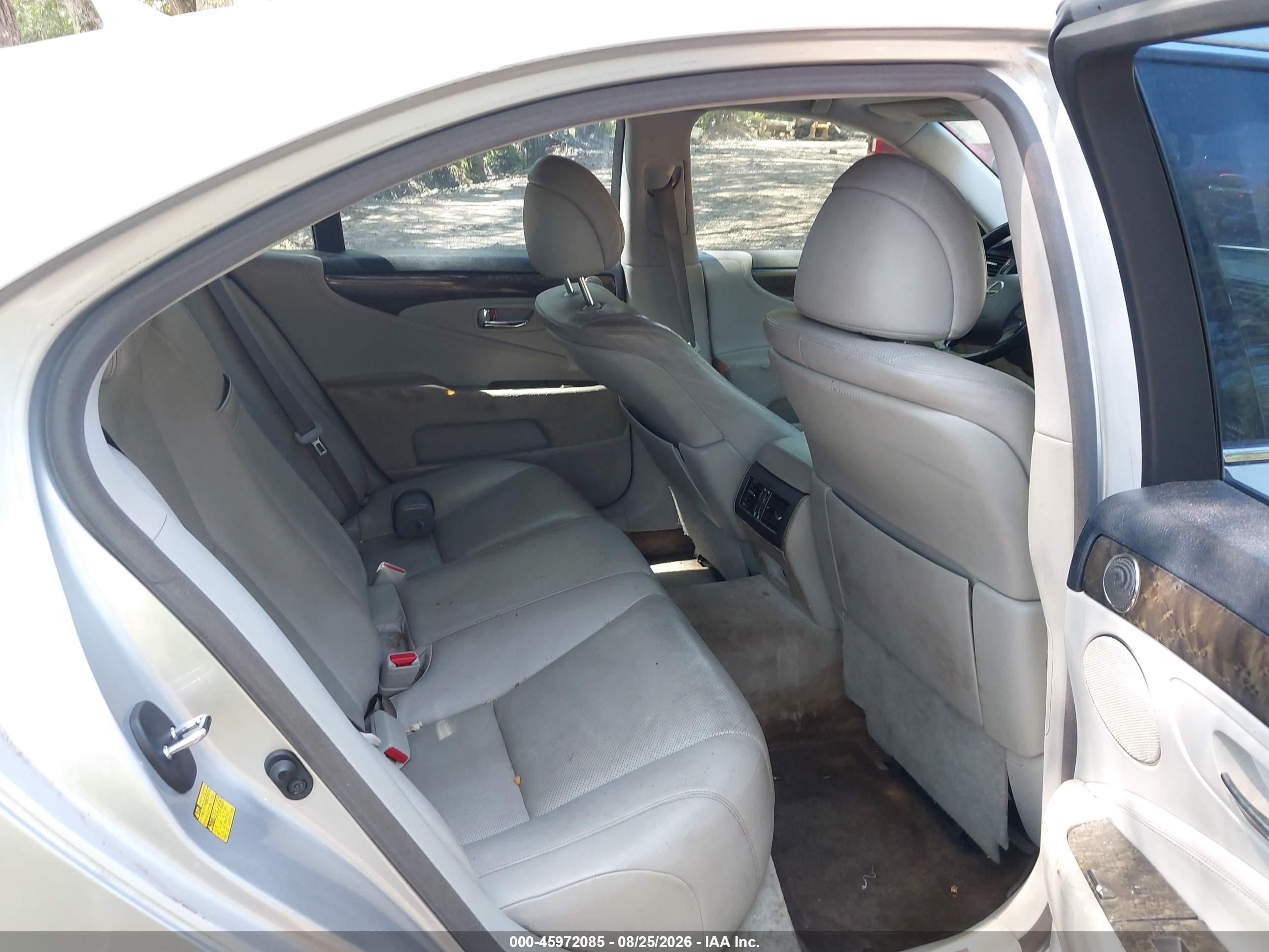 2008 Lexus Ls 460   Серебряный vin: JTHBL46F585069136