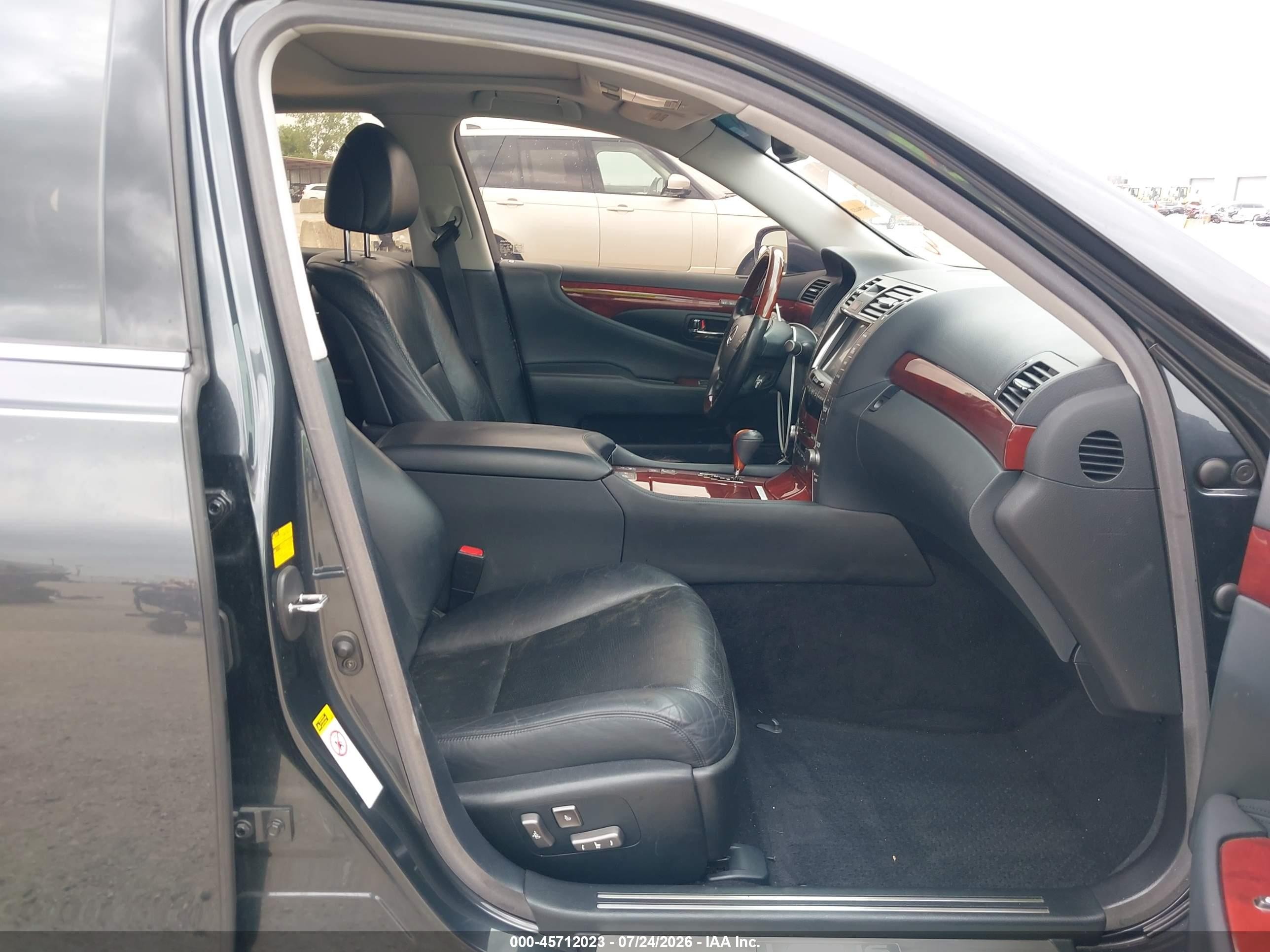 2009 Lexus Ls 460   Gray vin: JTHBL46F595091171