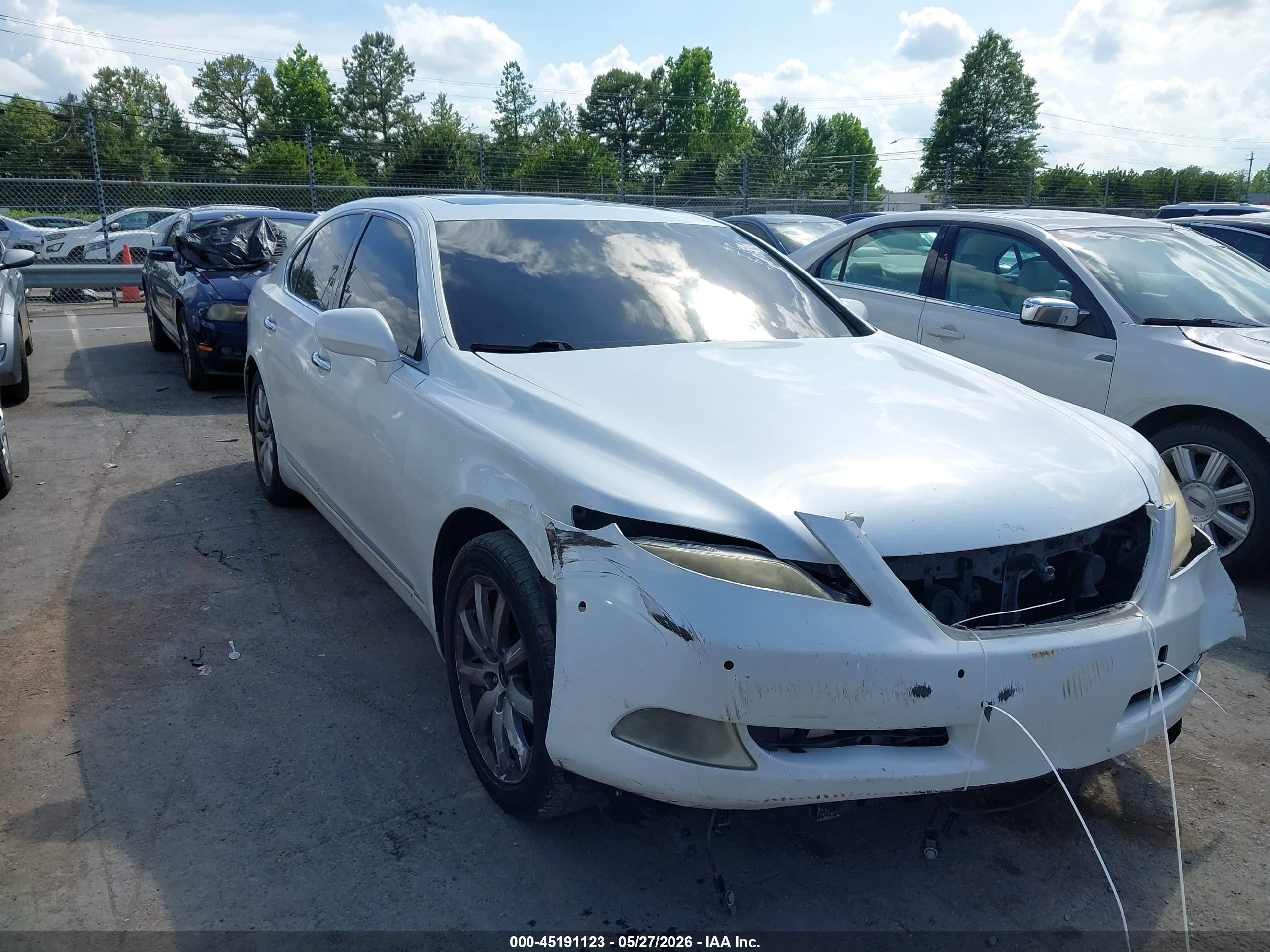 2007 Lexus Ls 460   White vin: JTHBL46F675012782