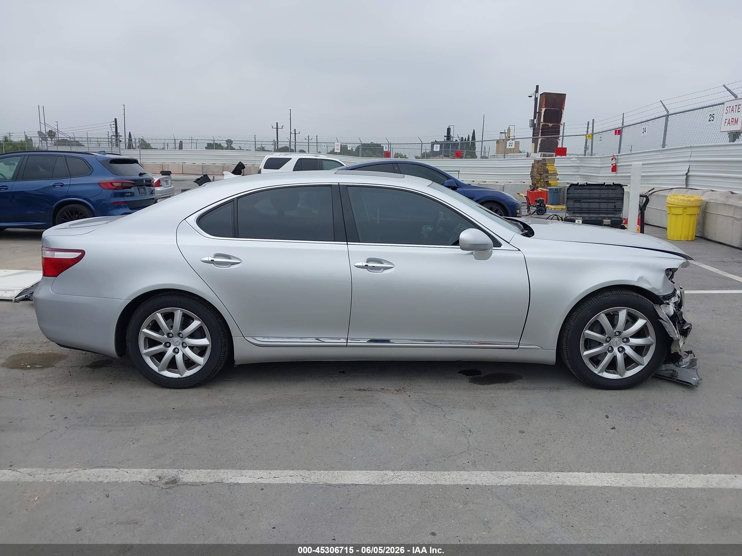 2008 Lexus Ls 460   Silver vin: JTHBL46F685083076