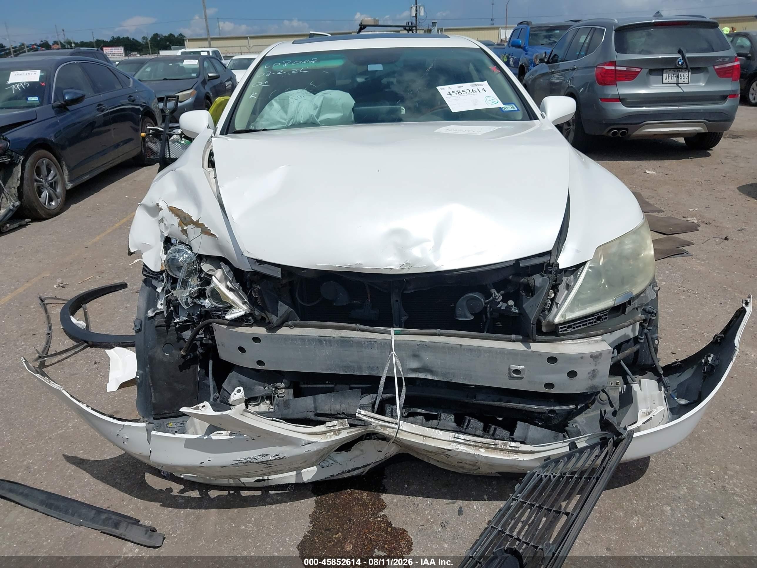 2009 Lexus Ls 460   White vin: JTHBL46F695087257