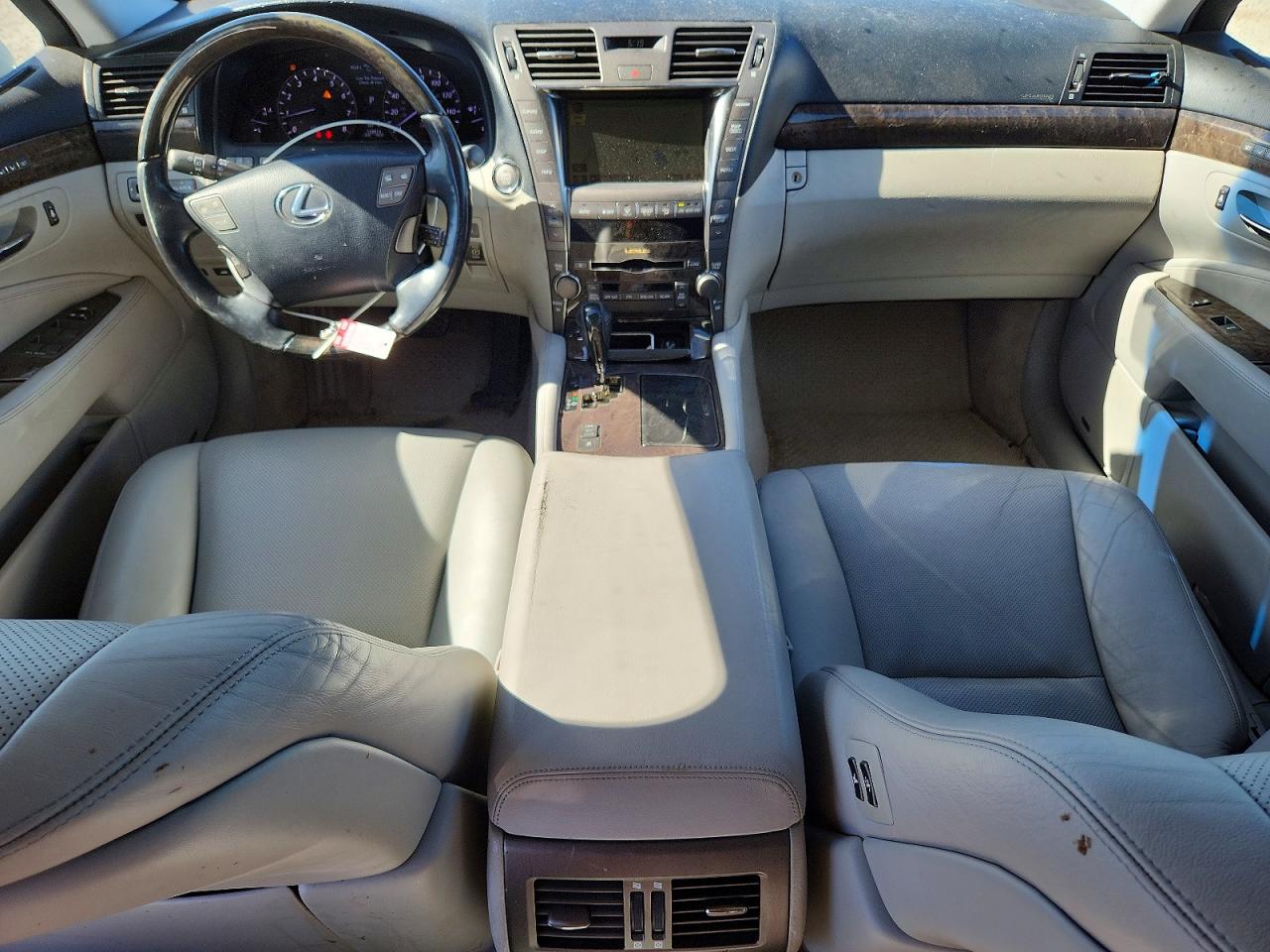 2009 Lexus Ls 460 Silver vin: JTHBL46F695087808