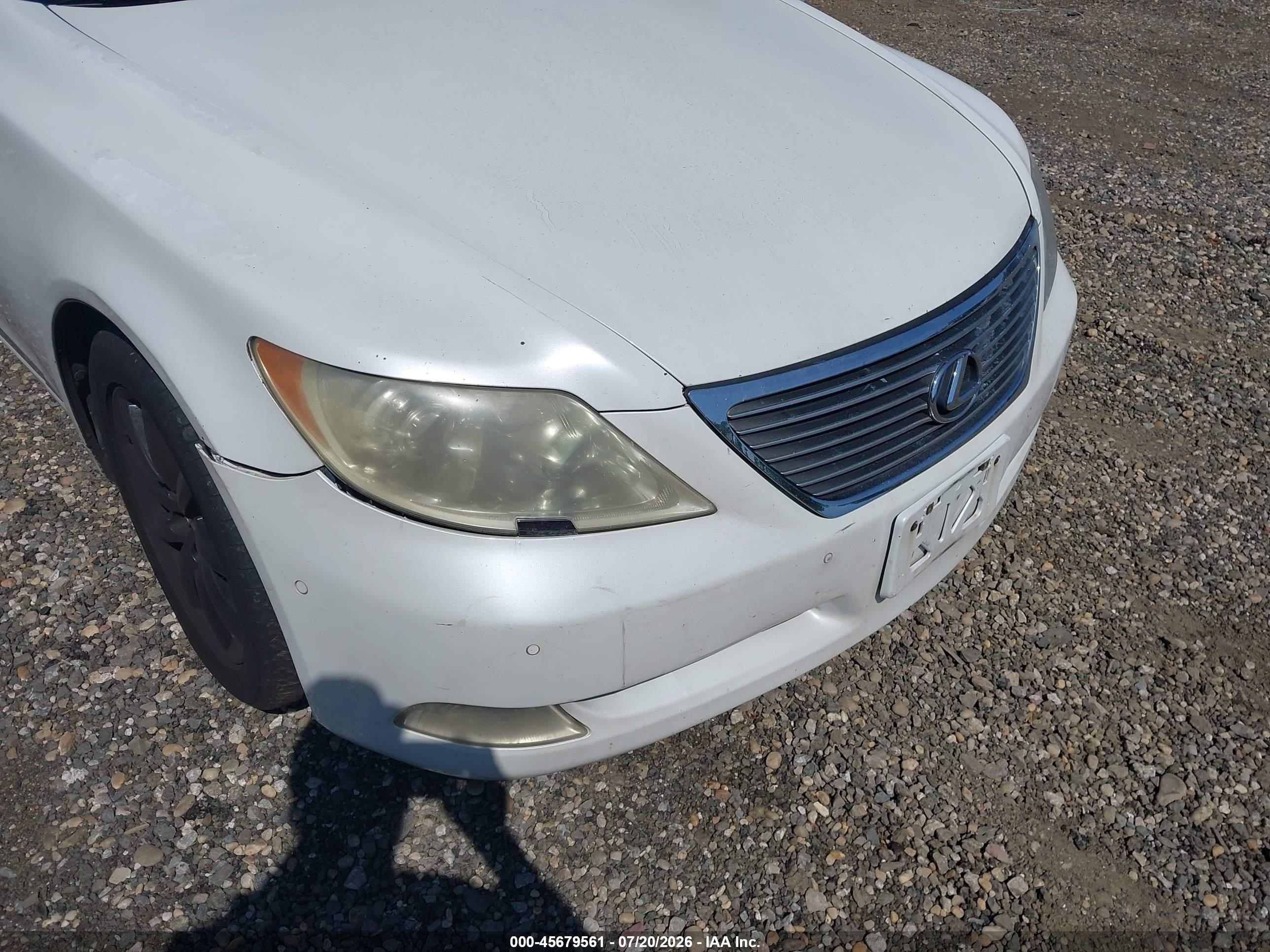 2007 Lexus Ls 460   White vin: JTHBL46F775048691