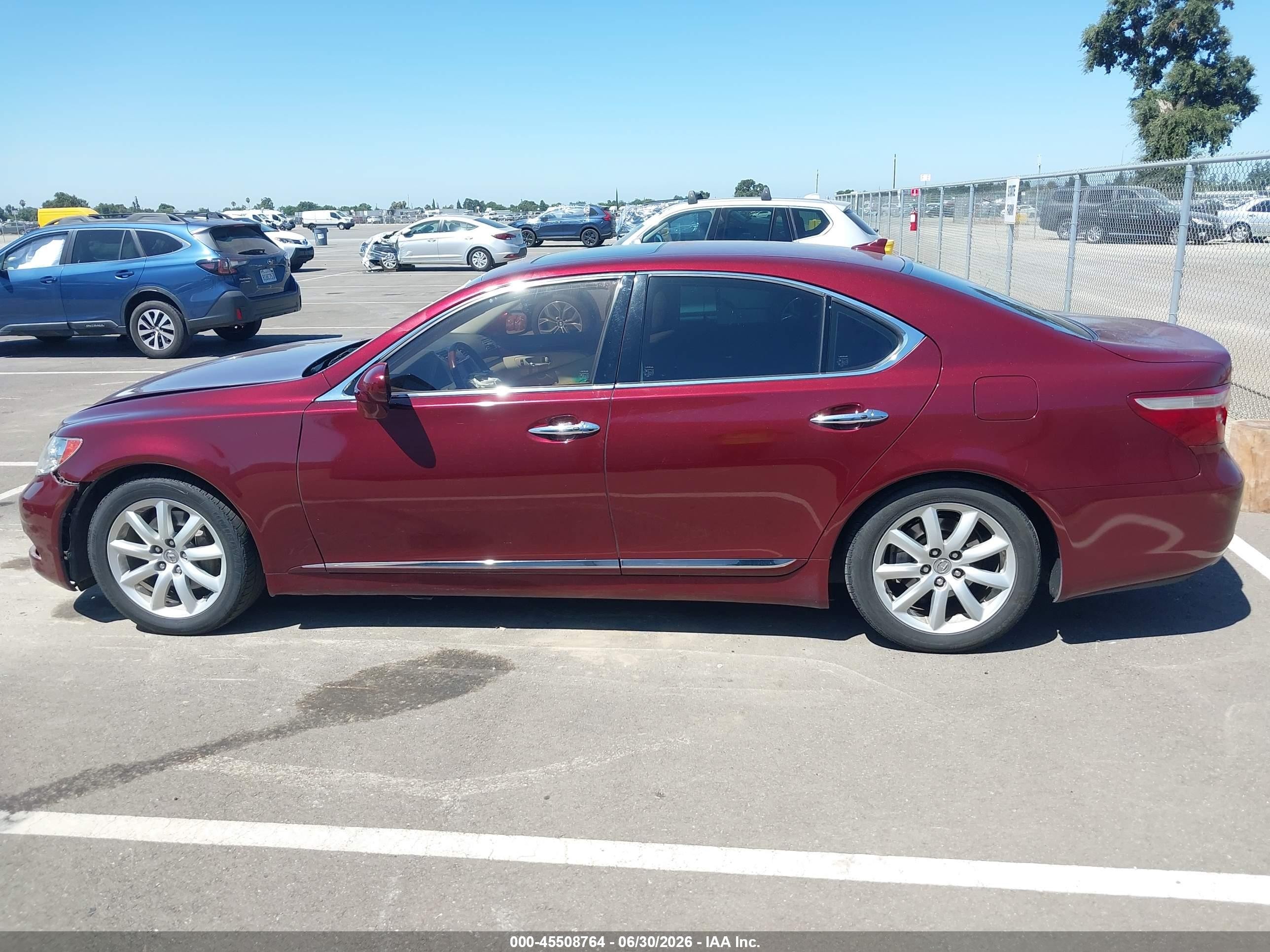 2007 Lexus Ls 460   Red vin: JTHBL46F775051087