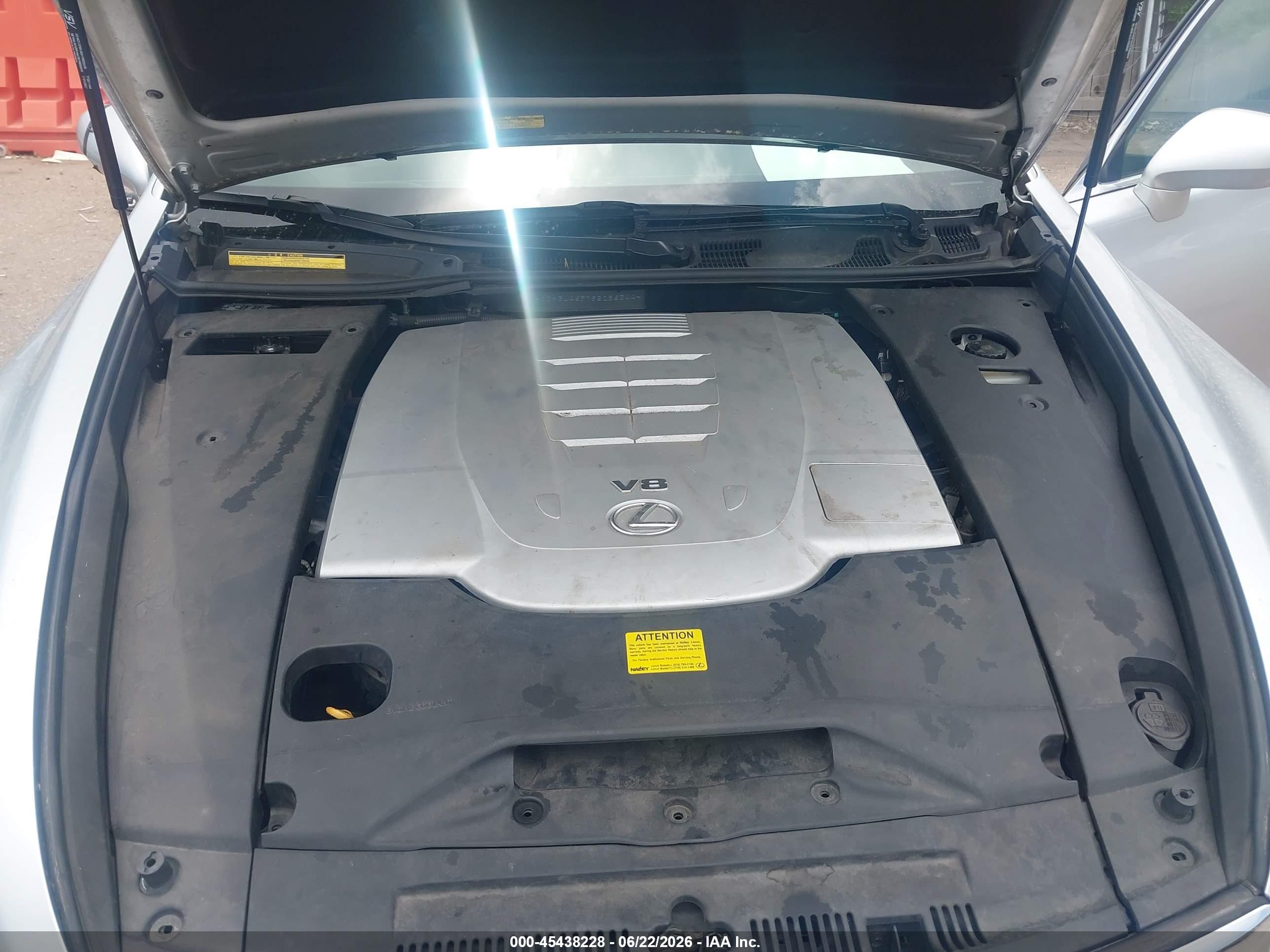 2009 Lexus Ls 460   Silver vin: JTHBL46F795086344