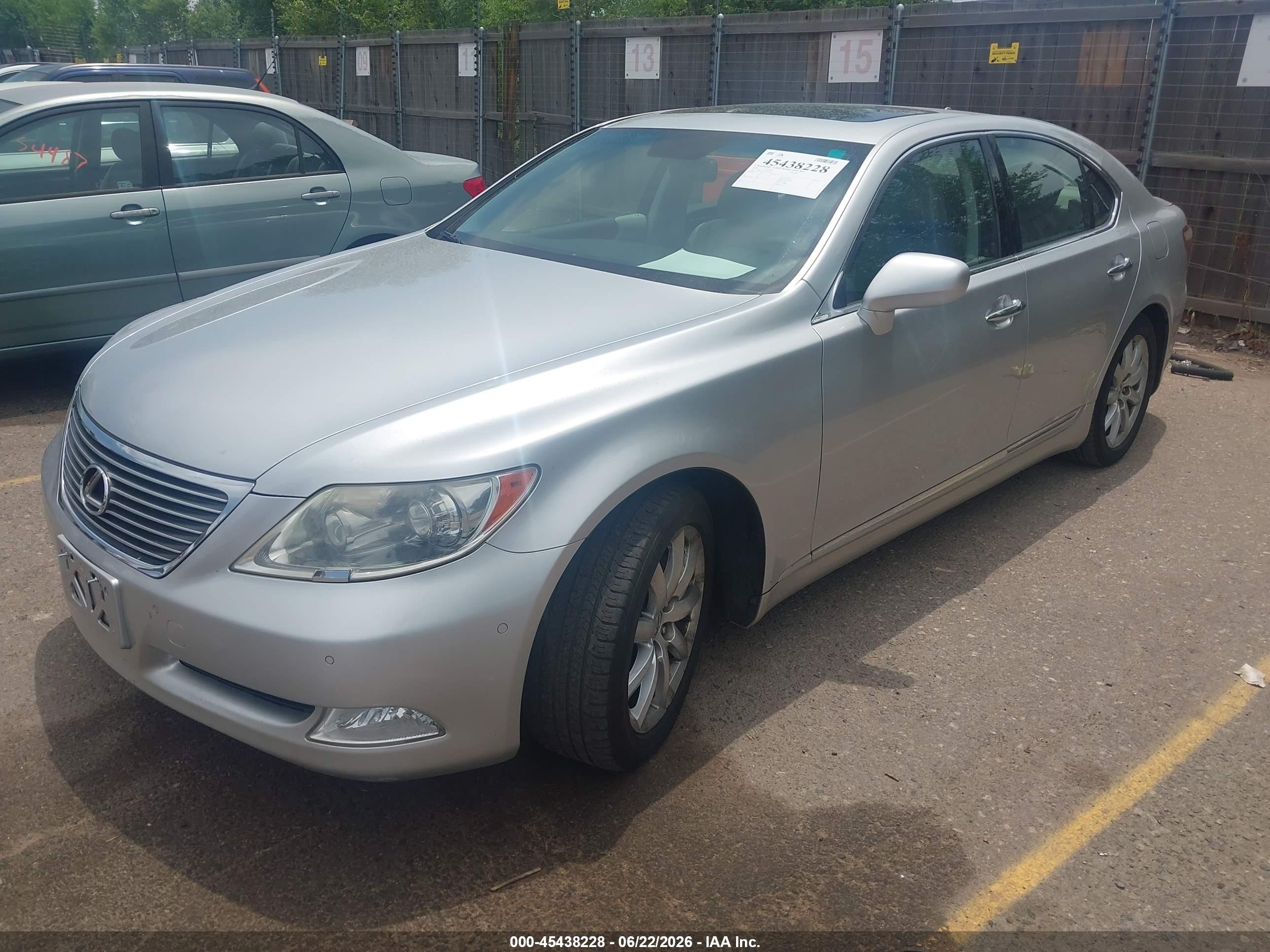 2009 Lexus Ls 460   Silver vin: JTHBL46F795086344