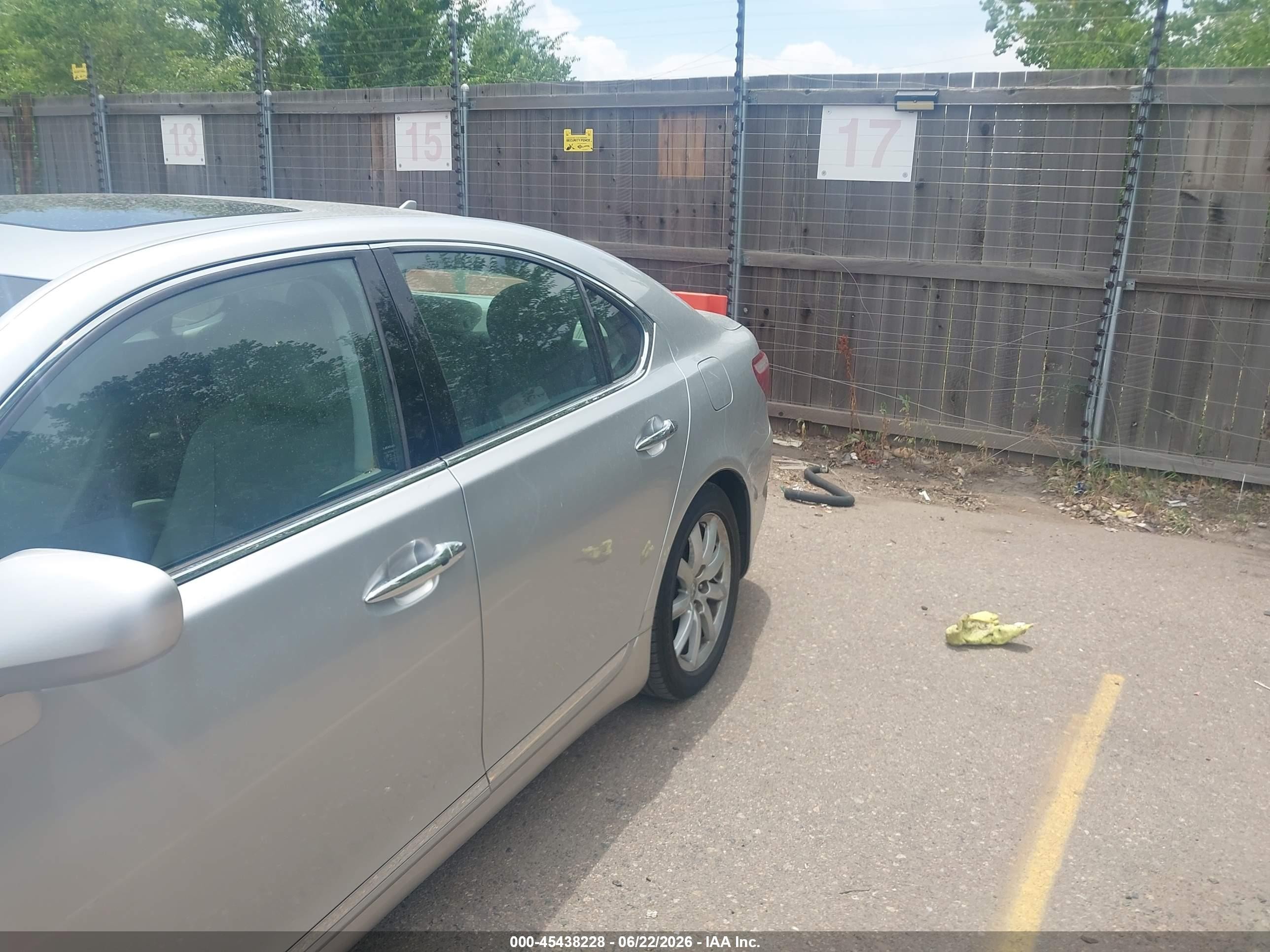 2009 Lexus Ls 460   Silver vin: JTHBL46F795086344