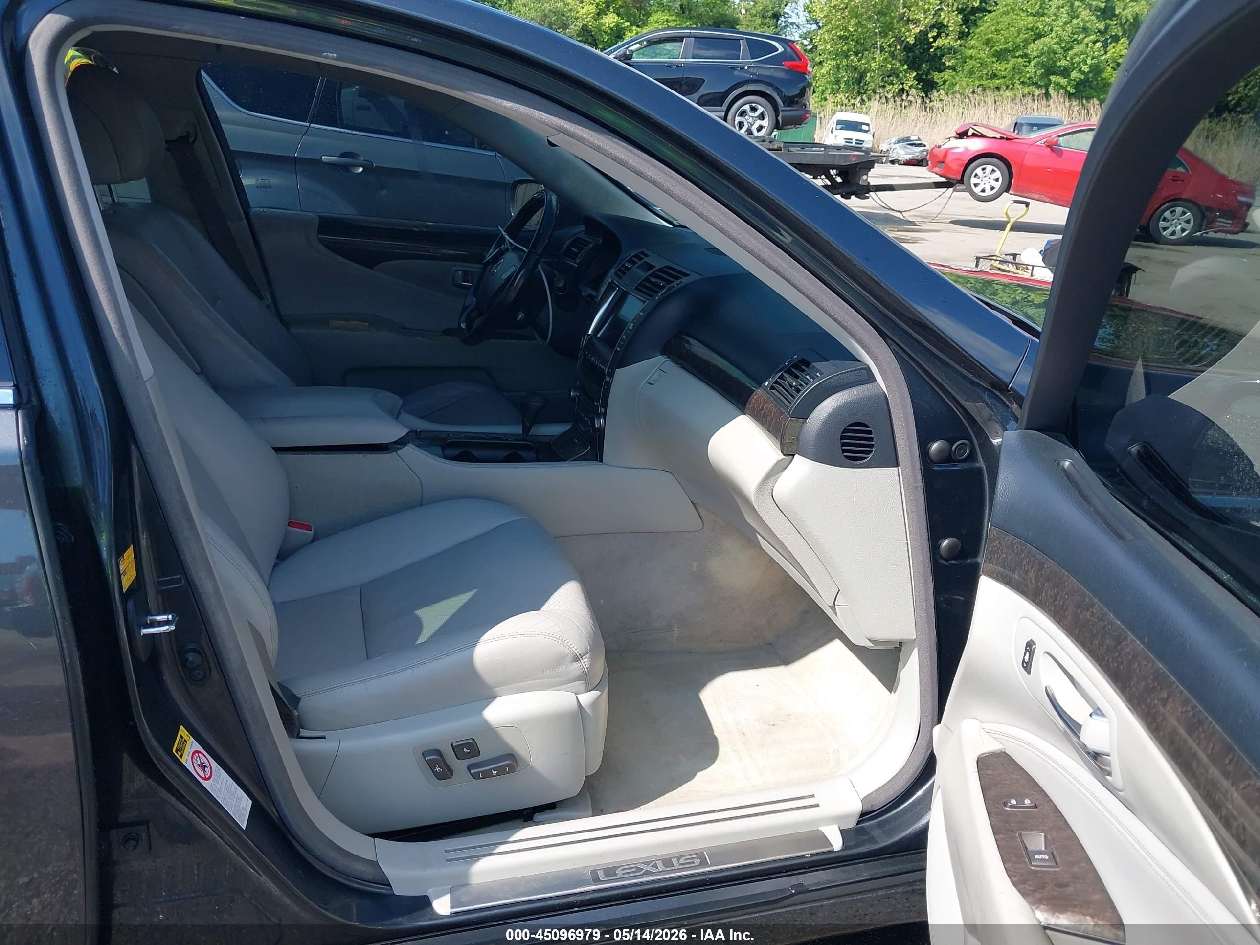 2007 Lexus Ls 460   Black vin: JTHBL46F875049316