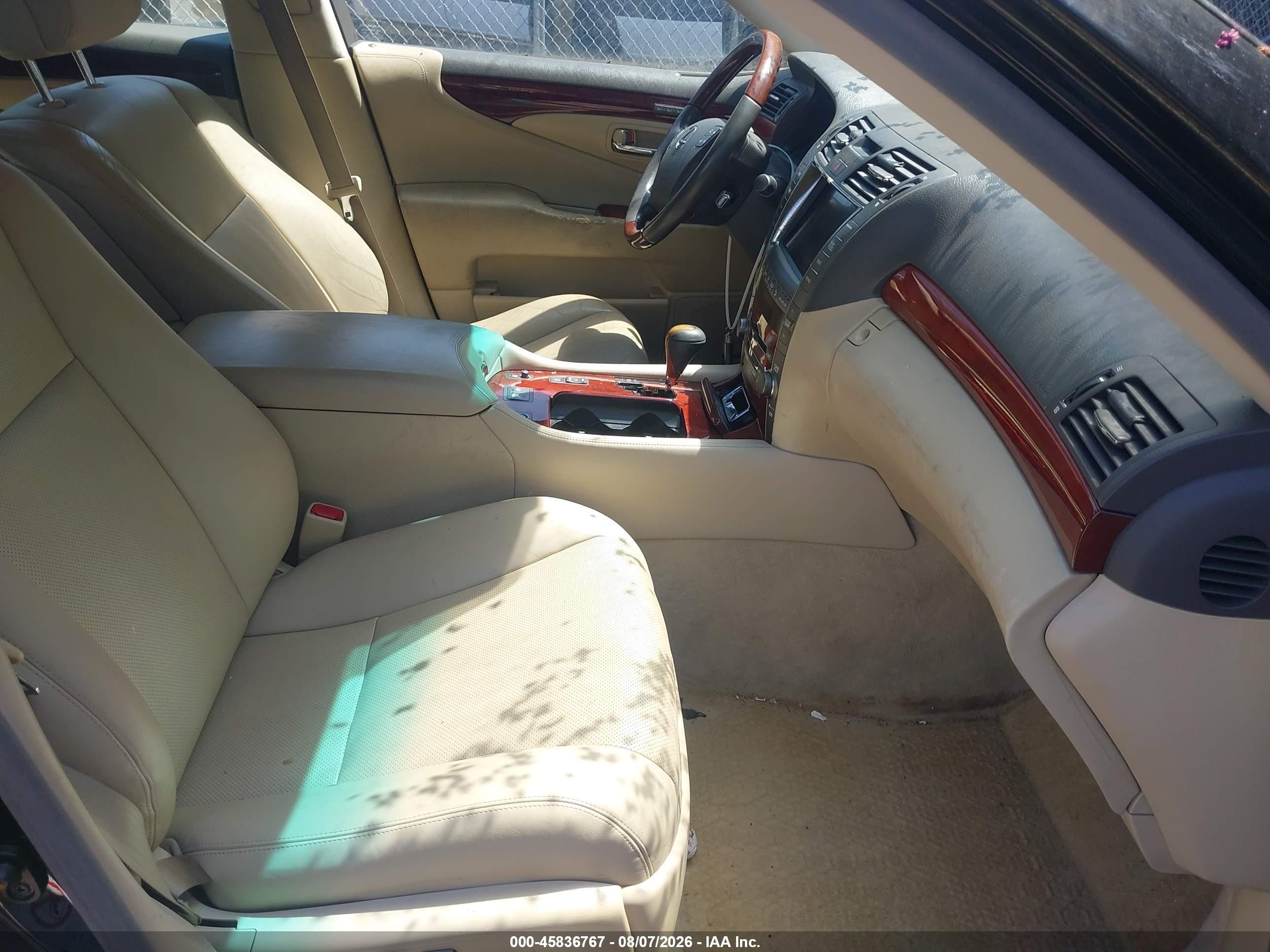2008 Lexus Ls 460   Черный vin: JTHBL46F885077845