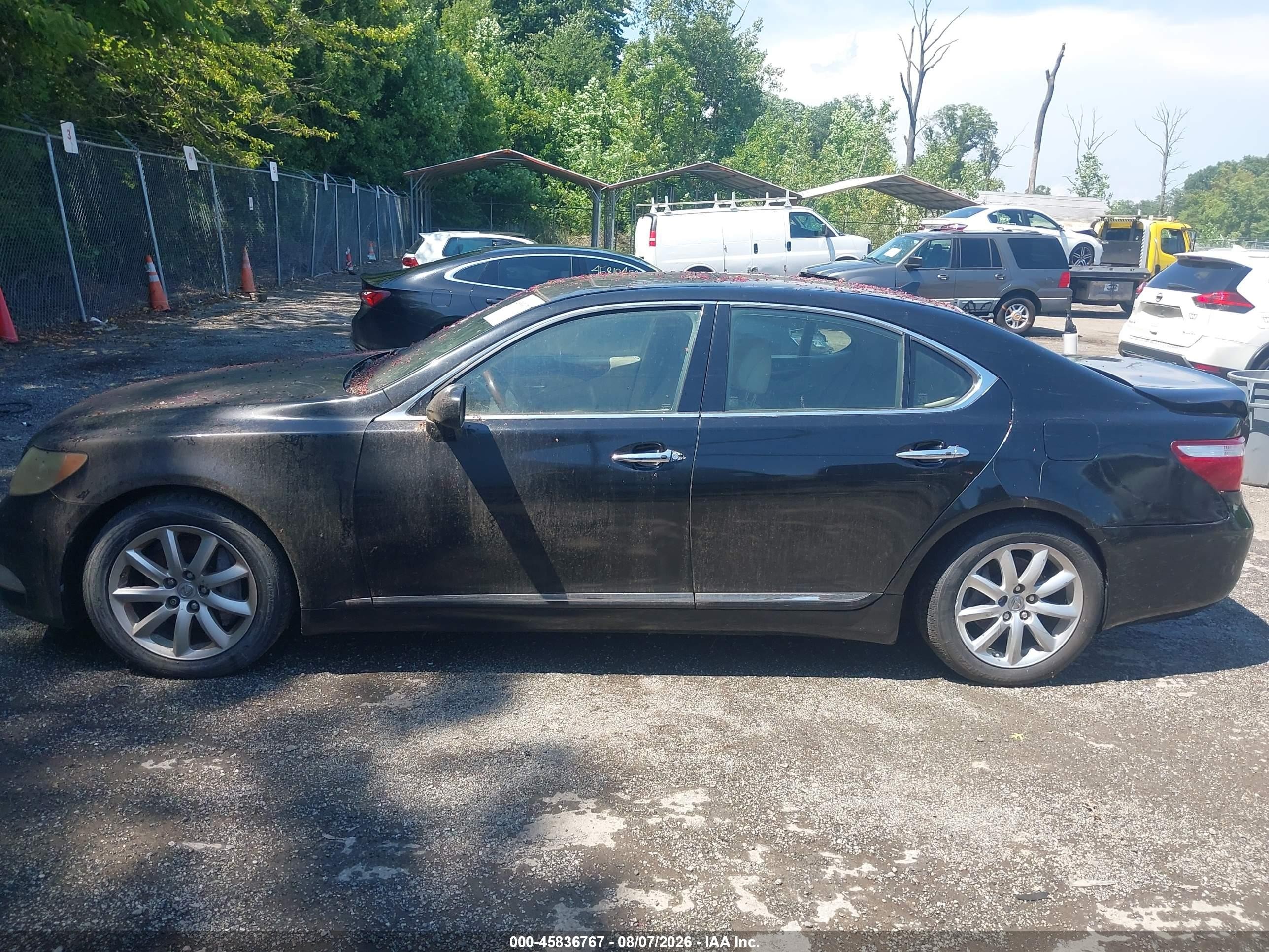 2008 Lexus Ls 460   Черный vin: JTHBL46F885077845