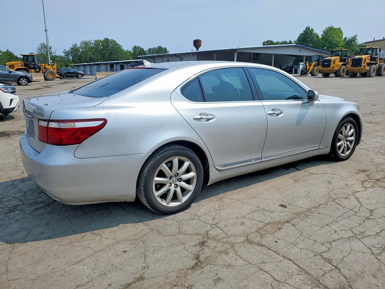 2008 Lexus Ls 460 Серебряный vin: JTHBL46F885083192