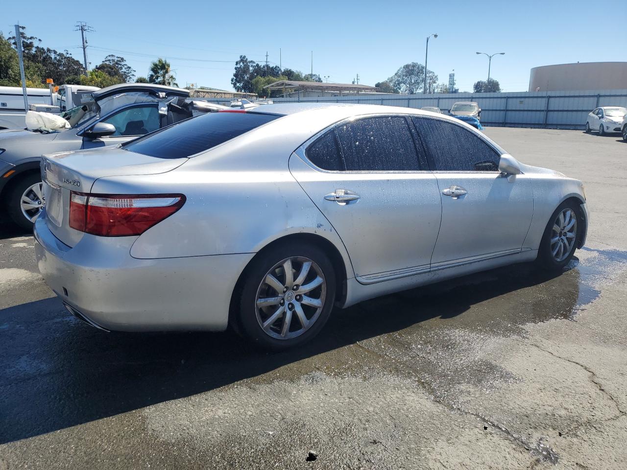 2007 Lexus Ls 460 Gray vin: JTHBL46F975025025 Damage: Right Qtr Panel, Dent(S) W/ Paint Dmg, > 12 Inches