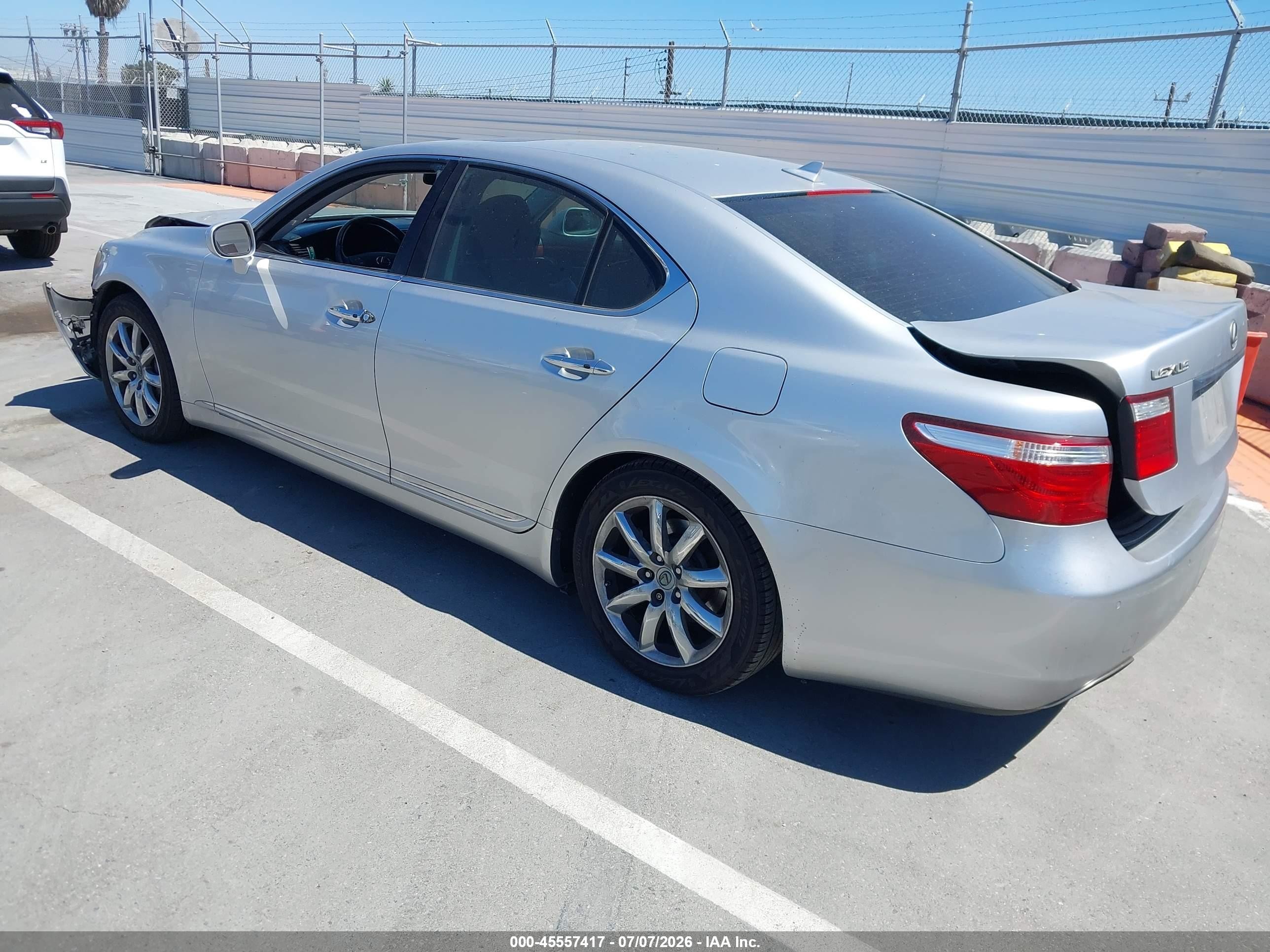 2007 Lexus Ls 460   Серебряный vin: JTHBL46F975034288